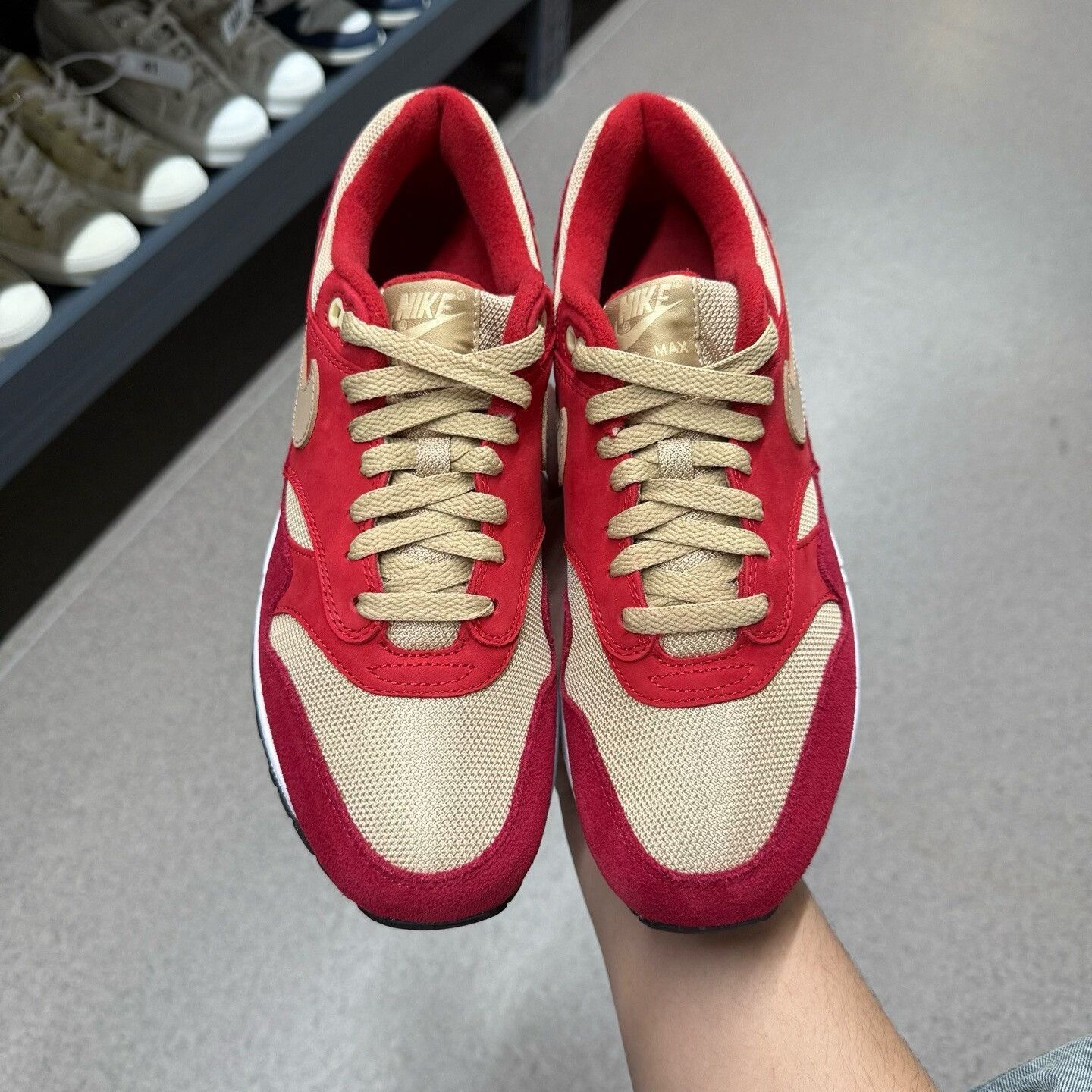 Nike Nike MAX1 Red Lowtop Sneakers 42 Men Size US 9 / EU 42 - 5 Thumbnail