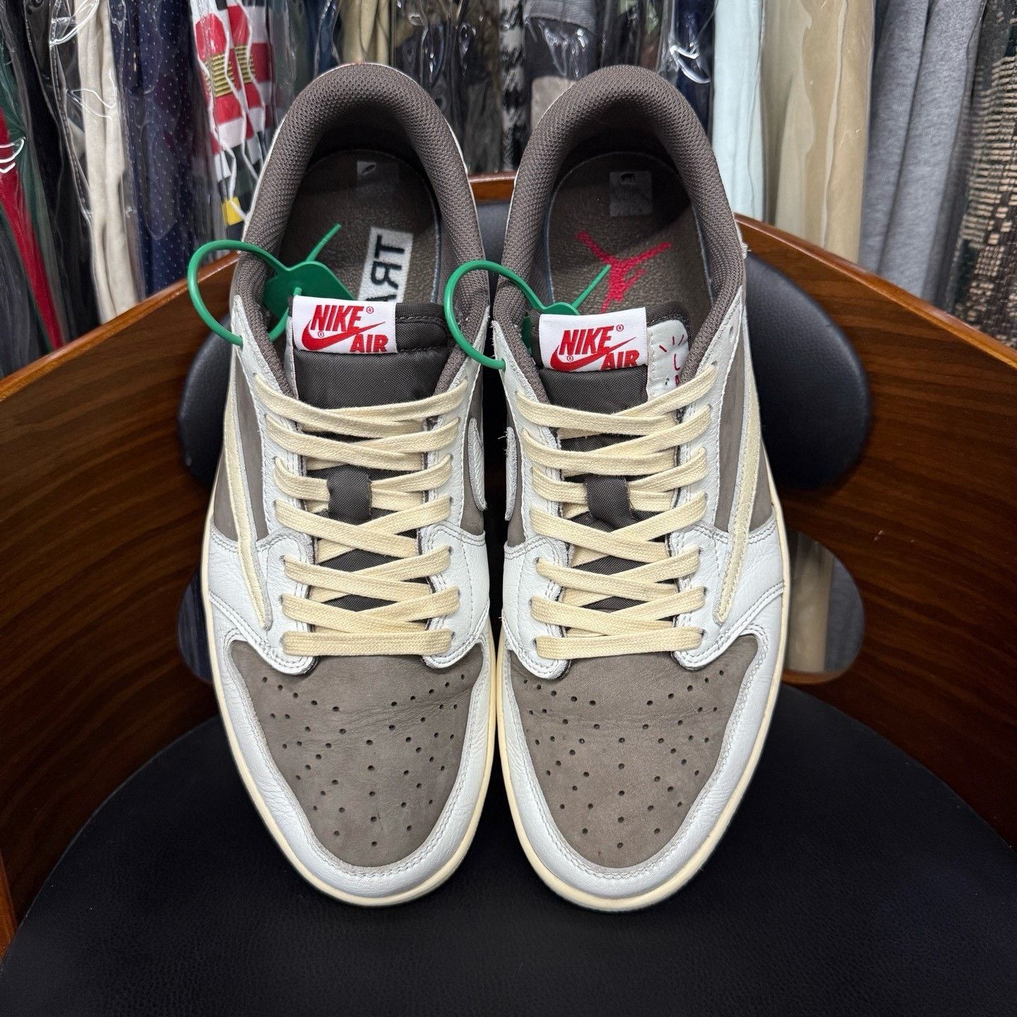 Nike Nike AJ1 White Lowtop Sneakers 46 Men Size US 12 / EU 45 - 5 Thumbnail