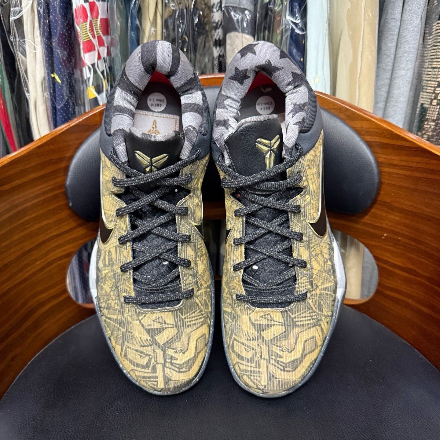 Nike Nike KOBE7 Lowtop Sneakers 42 Men Size US 9 / EU 42 - 5 Thumbnail