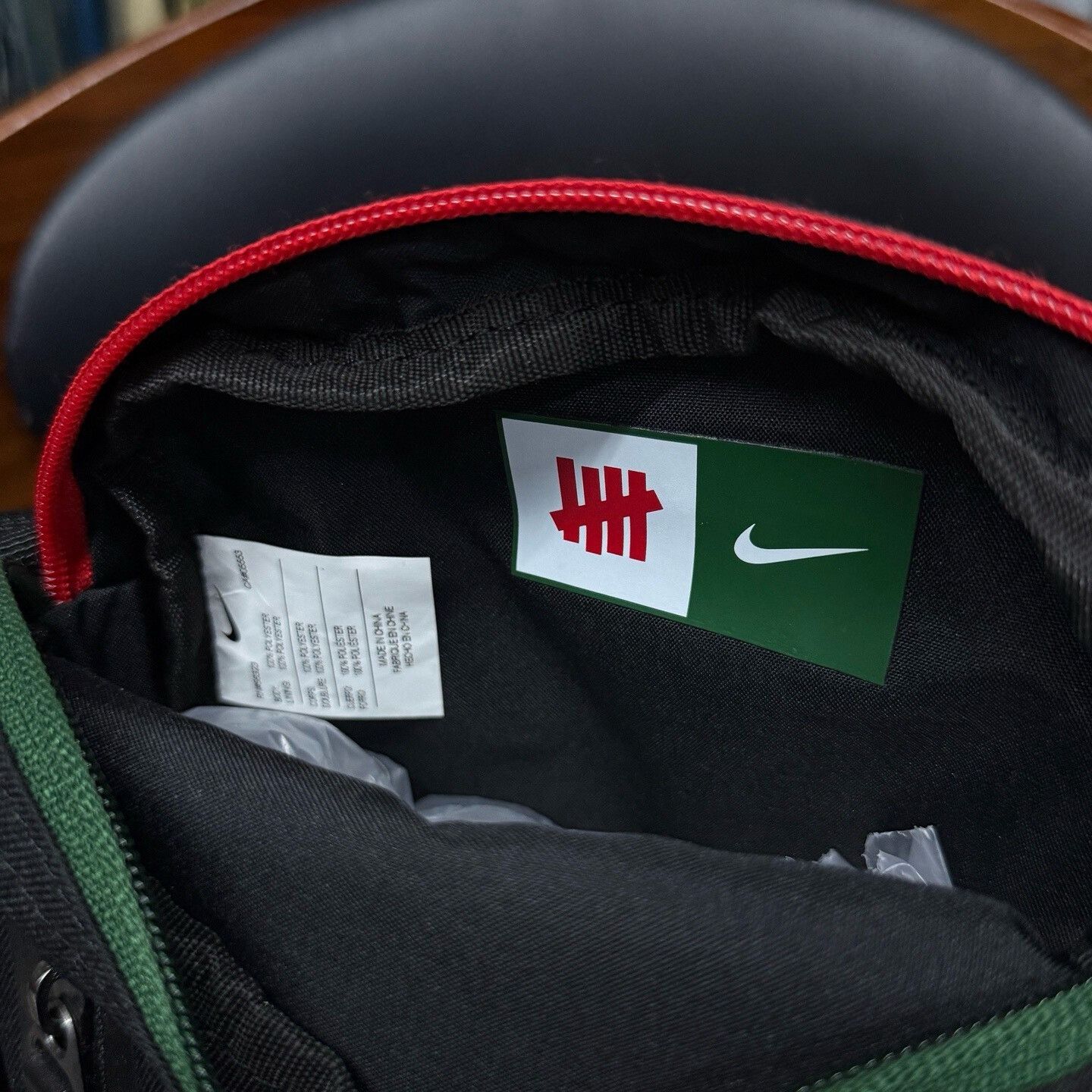 Nike Nike Collab Striped Red Bag M Men Size ONE SIZE - 6 Thumbnail