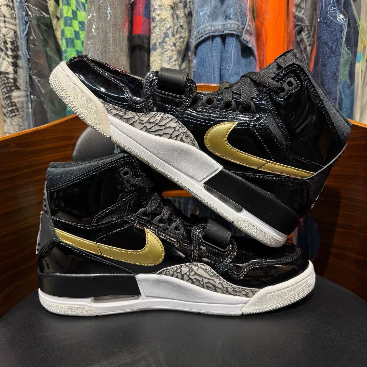 Nike Nike Patent Black Lowtop Sneakers 42 Men Size US 9 / EU 42 - 7 Thumbnail