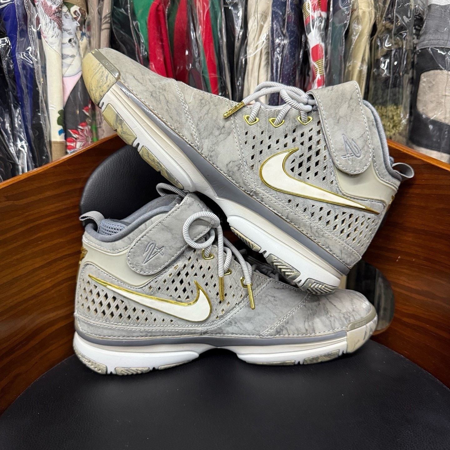 Nike Nike KOBE2 Lowtop Sneakers 42 Men Size US 9 / EU 42 - 7 Thumbnail