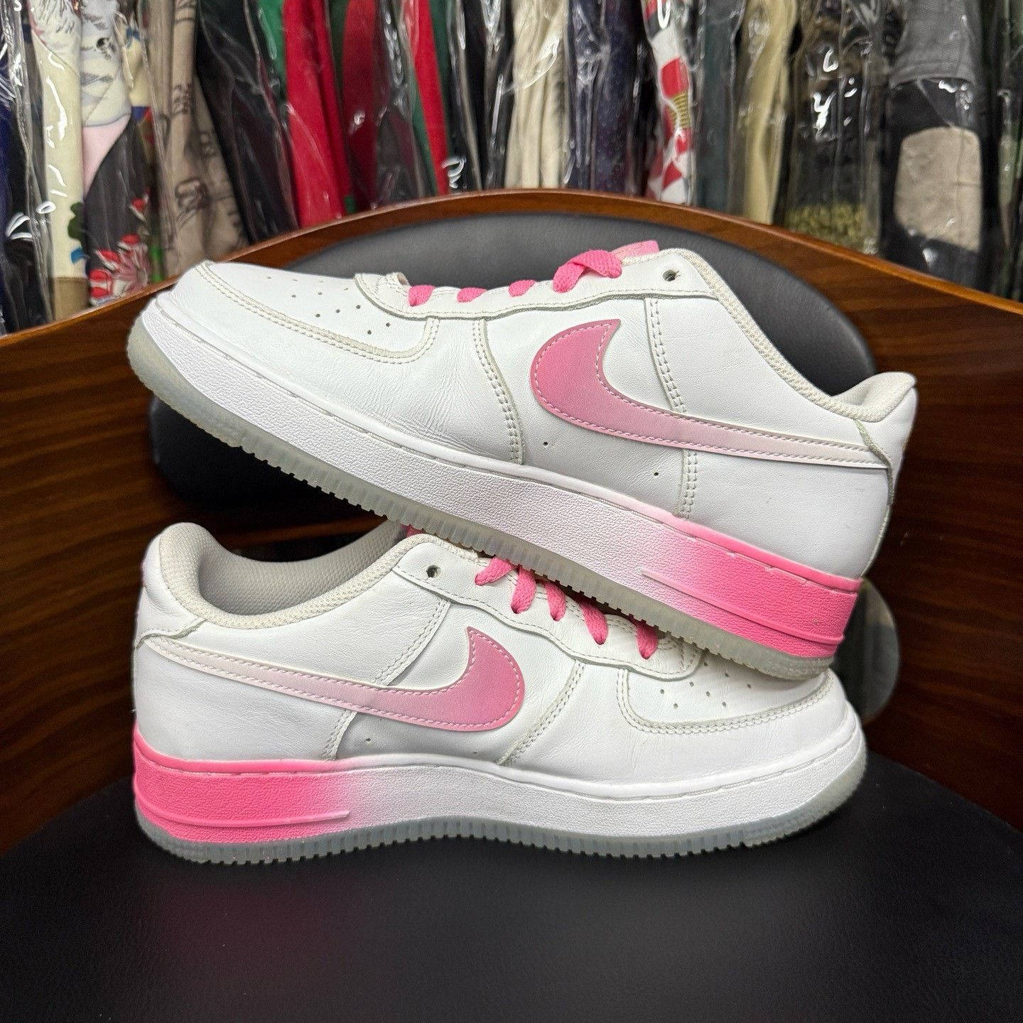Nike Nike AF1 Pink Lowtop Sneakers 39 Men Size US 6.5 / EU 39-40 - 7 Thumbnail