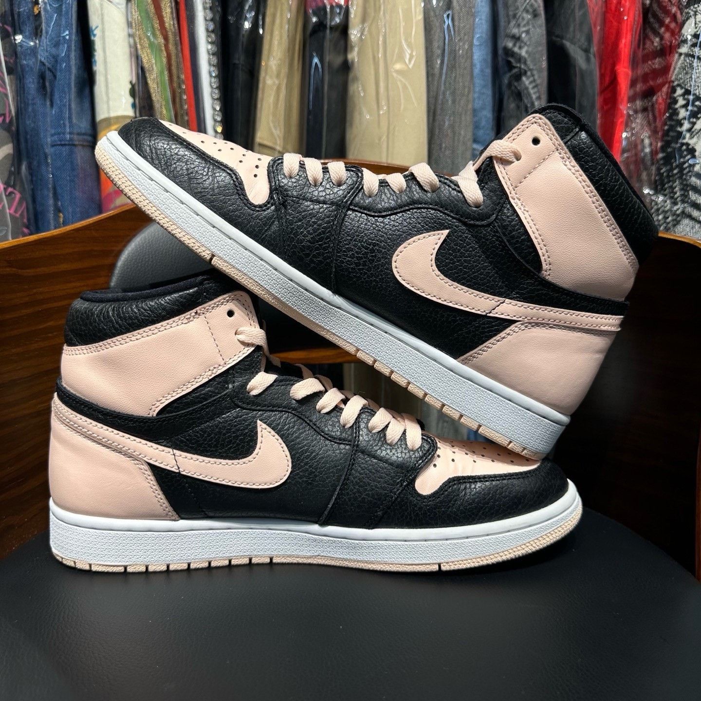 Nike Nike AJ1 Pink Lowtop Sneakers 44.5 Men Size US 11 / EU 44 - 7 Thumbnail