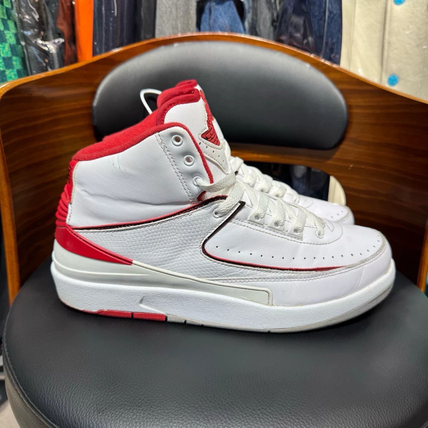 Nike Nike AJ2 Red Lowtop Sneakers 43 Men Size US 10 / EU 43 - 4 Thumbnail