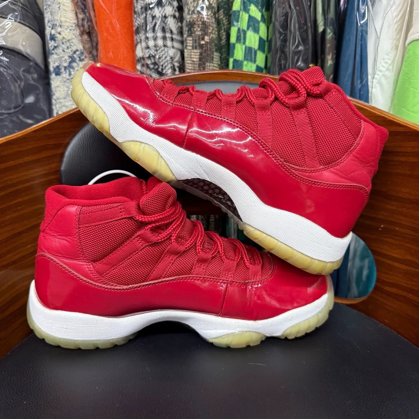 Nike Nike AJ11 Red Lowtop Sneakers 41 Men Size US 8.5 / EU 41-42 - 7 Thumbnail