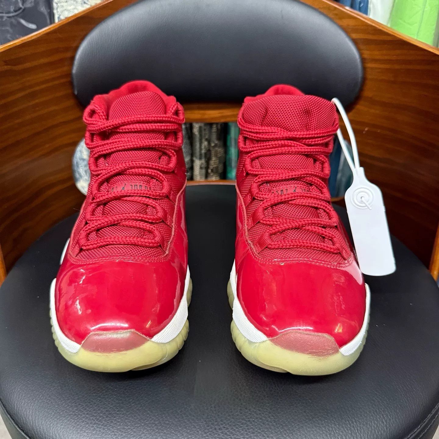 Nike Nike AJ11 Red Lowtop Sneakers 41 Men Size US 8.5 / EU 41-42 - 2 Thumbnail