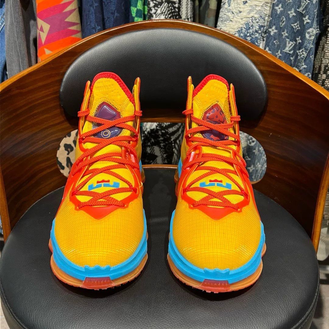 Nike Nike LEBRON19 Multi Lowtop Sneakers 42.5 Men Size US 9.5 / EU 42-43 - 2 Thumbnail