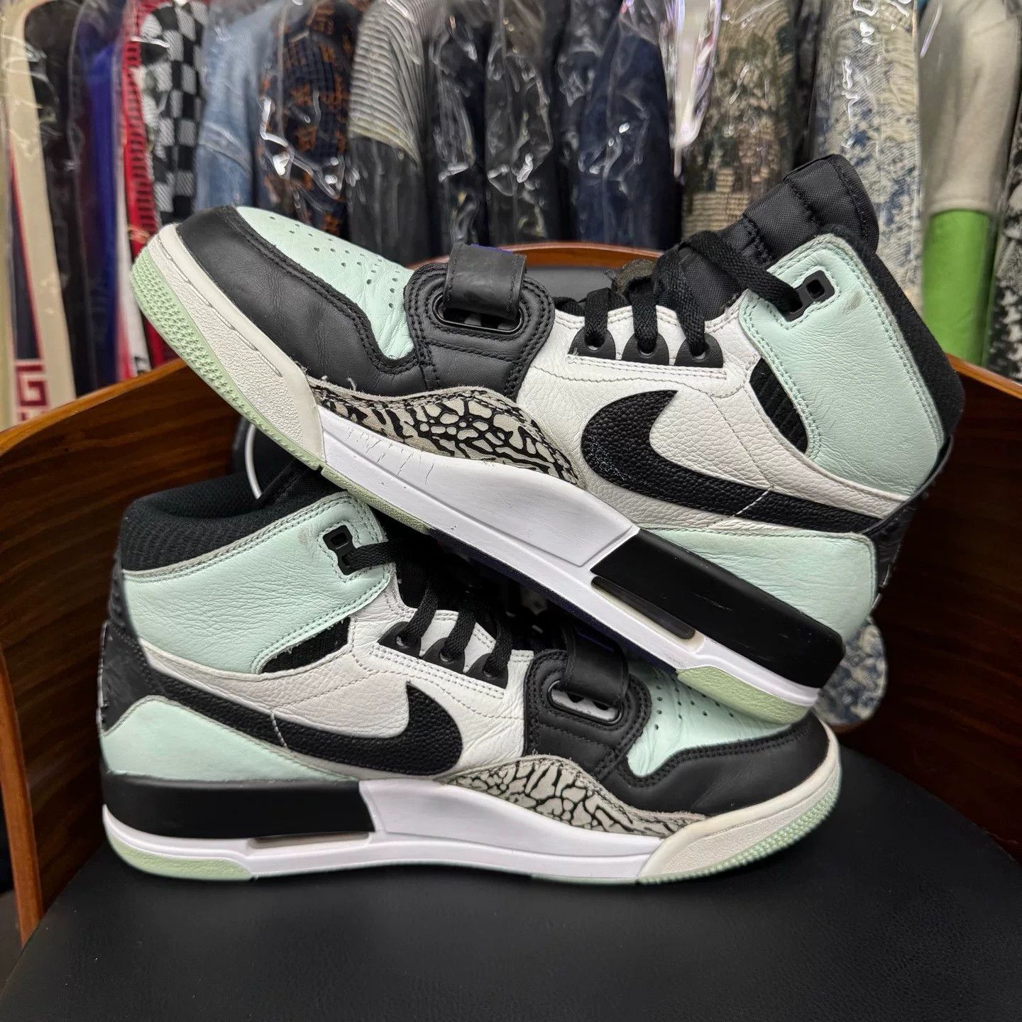Nike Nike Green Lowtop Sneakers 44.5 Men Size US 11 / EU 44 - 7 Thumbnail