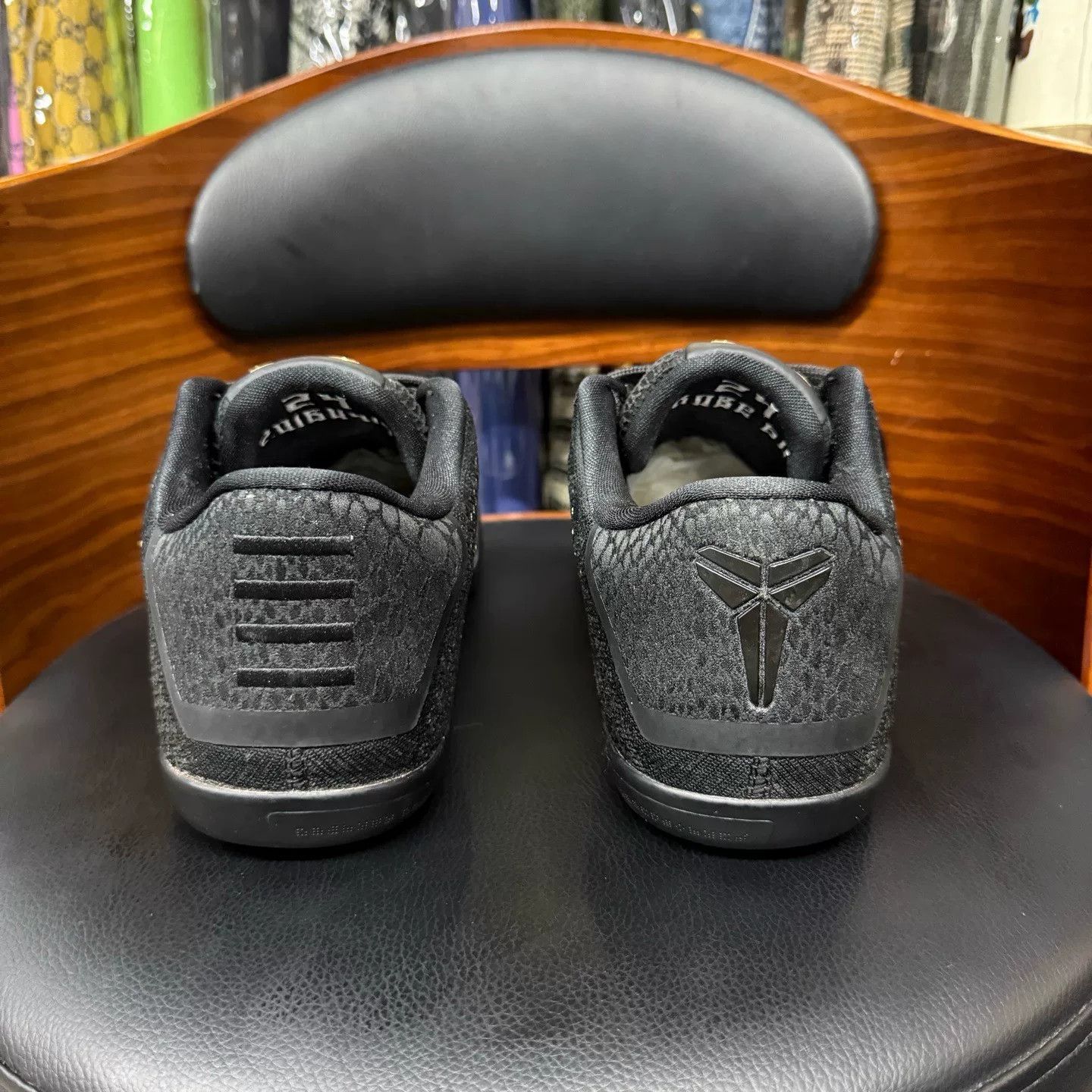 Nike Nike KOBE11 Black Lowtop Sneakers 43 Men Size US 10 / EU 43 - 3 Thumbnail