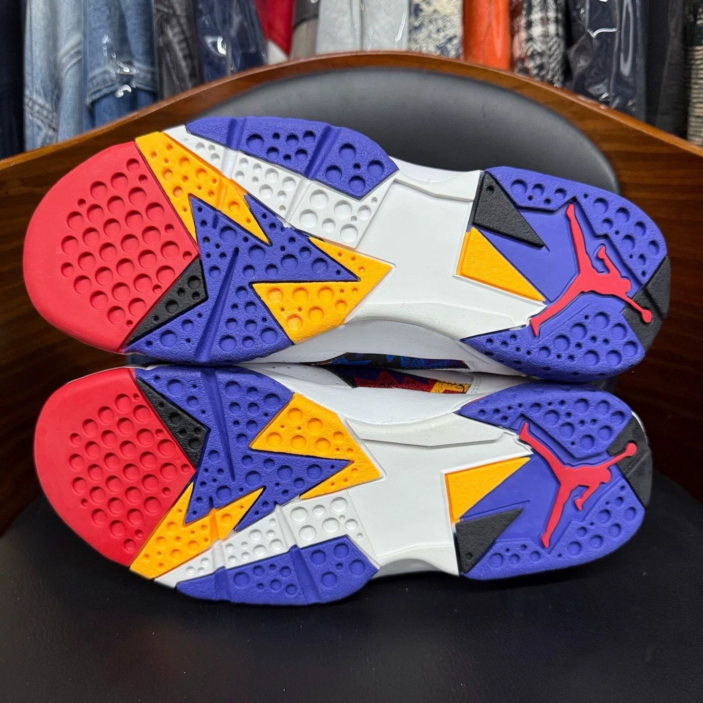 Nike Nike AJ7 White Lowtop Sneakers 40 Men Size US 7.5 / EU 40-41 - 8 Thumbnail