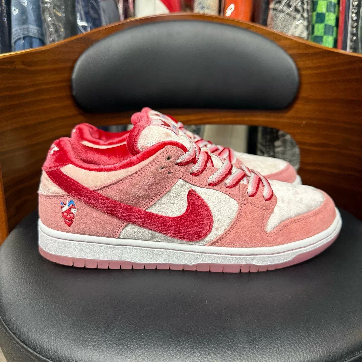 Nike Nike DUNK Pink Lowtop Sneakers 40 Men Size US 7.5 / EU 40-41 - 4 Thumbnail