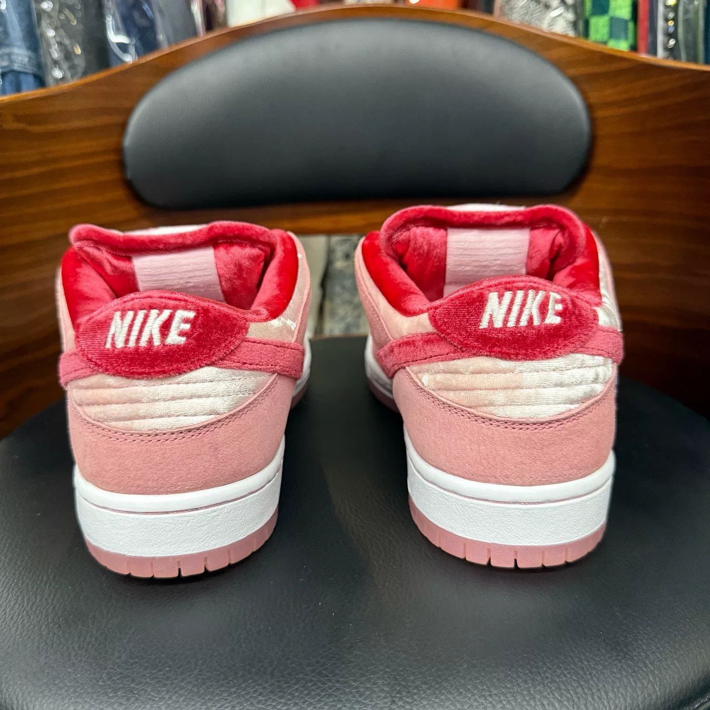 Nike Nike DUNK Pink Lowtop Sneakers 40 Men Size US 7.5 / EU 40-41 - 3 Thumbnail