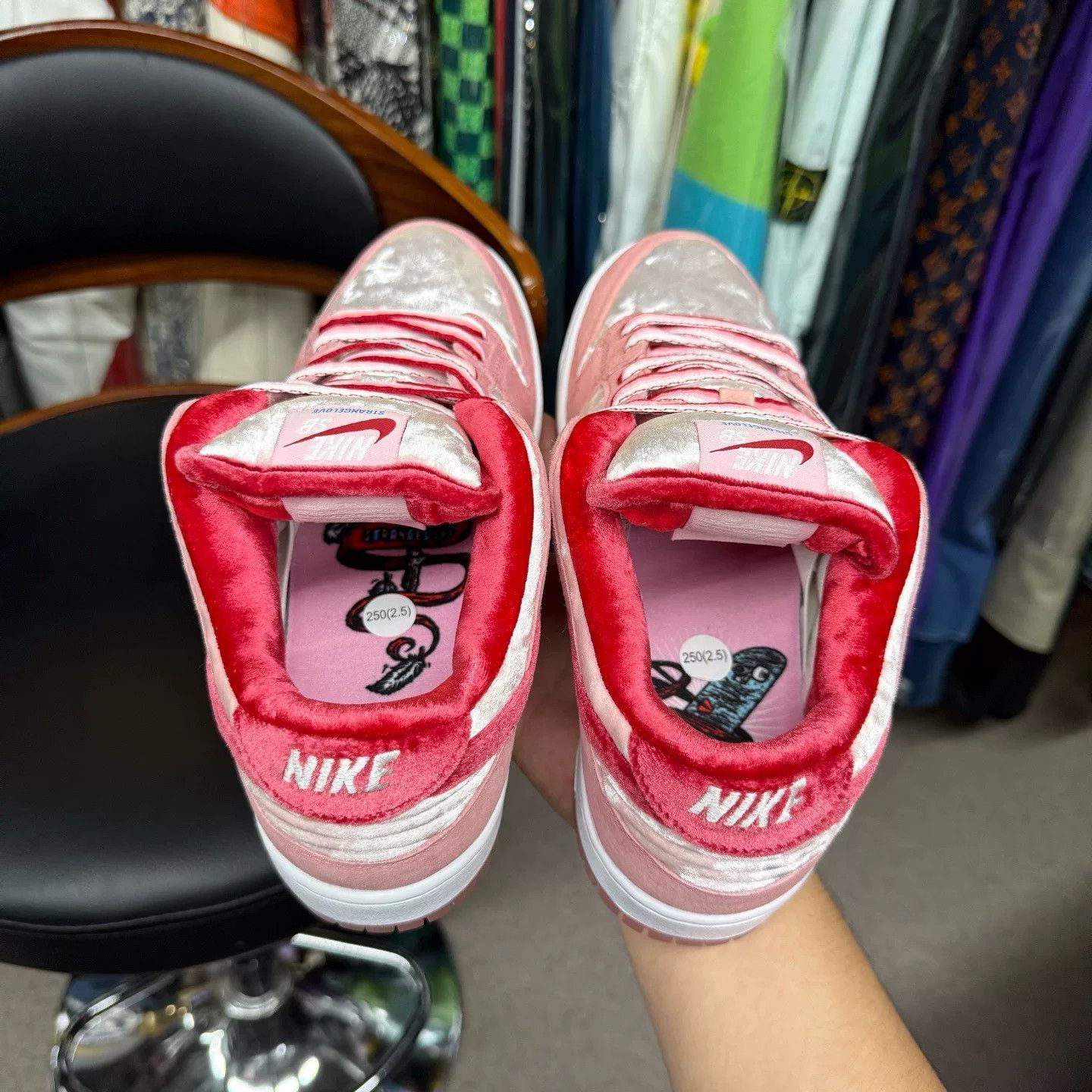 Nike Nike DUNK Pink Lowtop Sneakers 40 Men Size US 7.5 / EU 40-41 - 8 Thumbnail