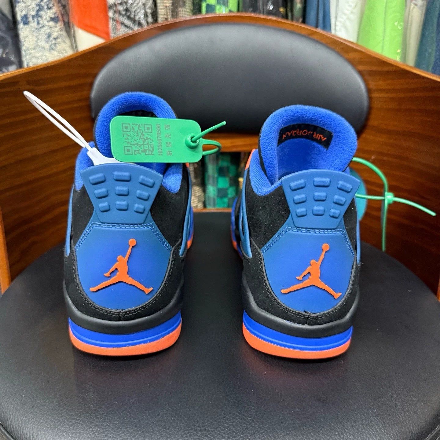 Nike Nike AJ4 Lowtop Sneakers 41 Men Size US 8.5 / EU 41-42 - 3 Thumbnail