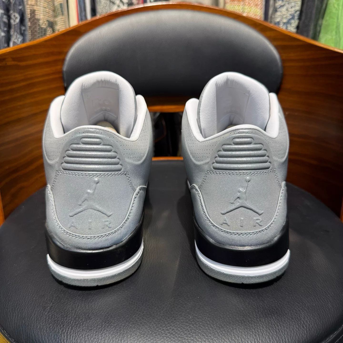 Nike Nike AJ3 Reflective Silver Lowtop Sneakers M Men Size US 10 / EU 43 - 3 Thumbnail