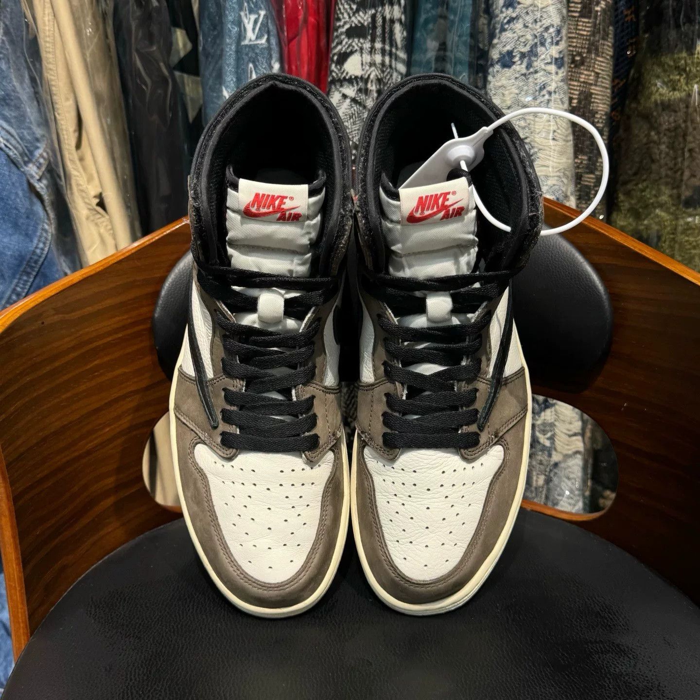 Nike Nike AJ1 Lowtop Sneakers 44 Men Size US 10.5 / EU 43-44 - 5 Thumbnail