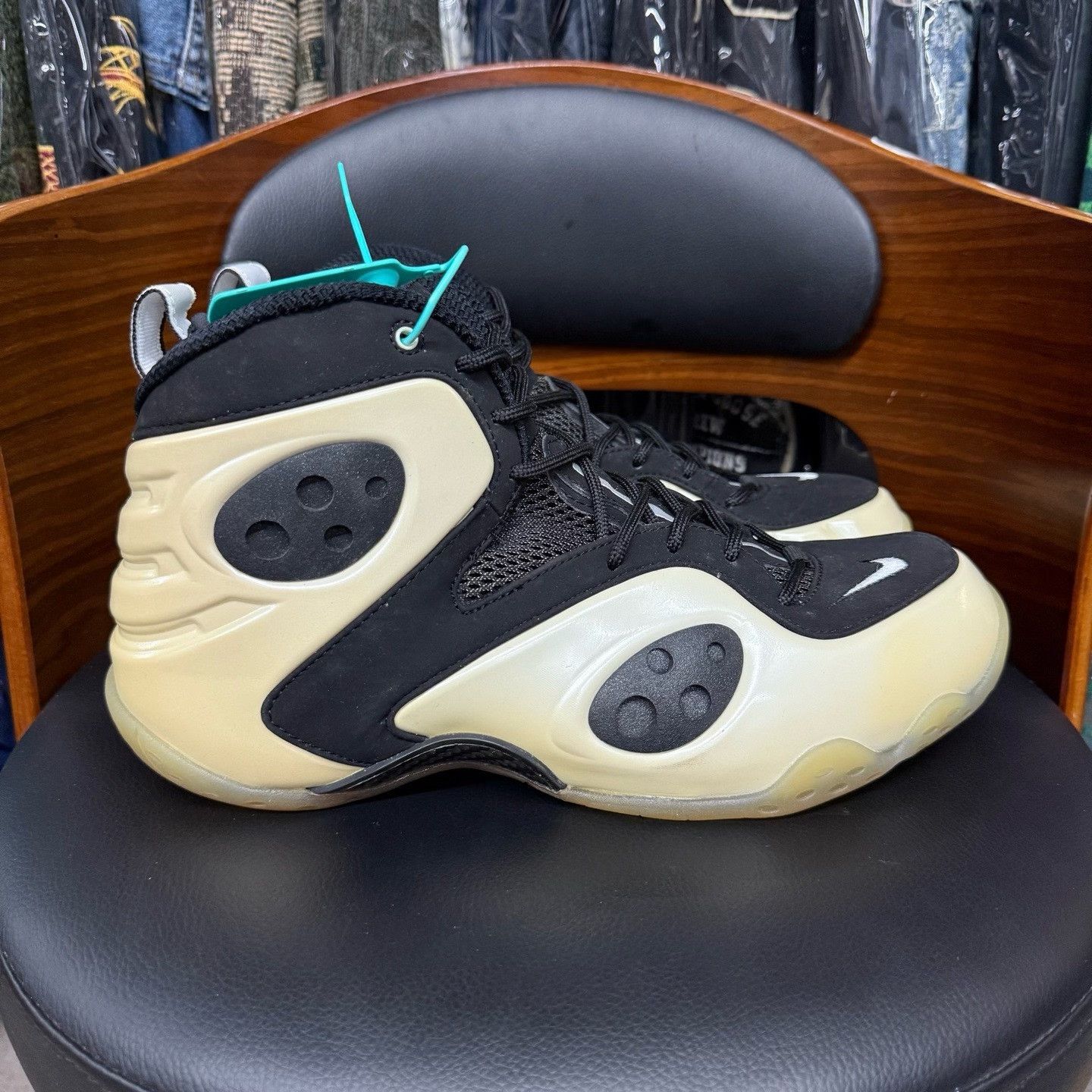 Nike Nike ZOOM ROOKIE Black Lowtop Sneakers 44.5 Men Size US 11 / EU 44 - 4 Thumbnail