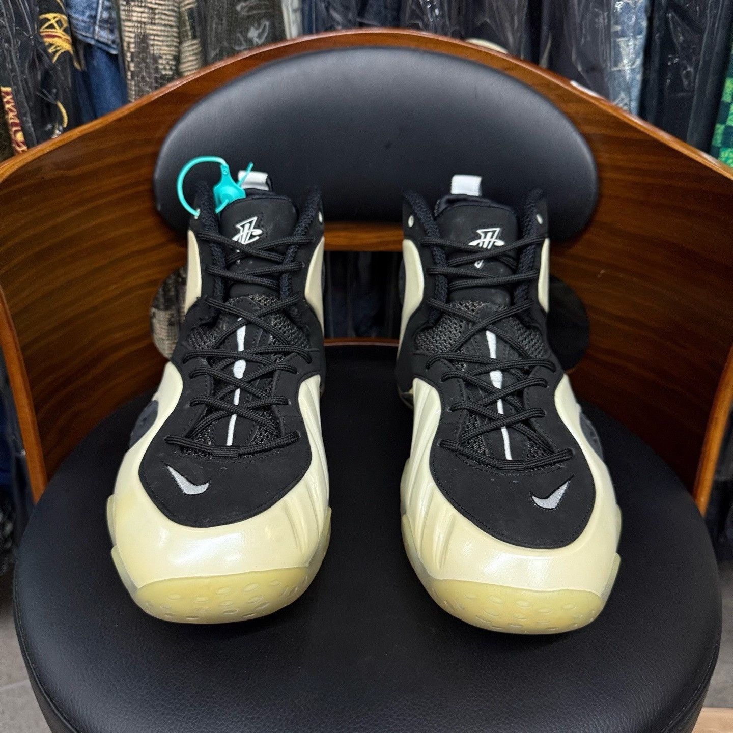 Nike Nike ZOOM ROOKIE Black Lowtop Sneakers 44.5 Men Size US 11 / EU 44 - 2 Thumbnail