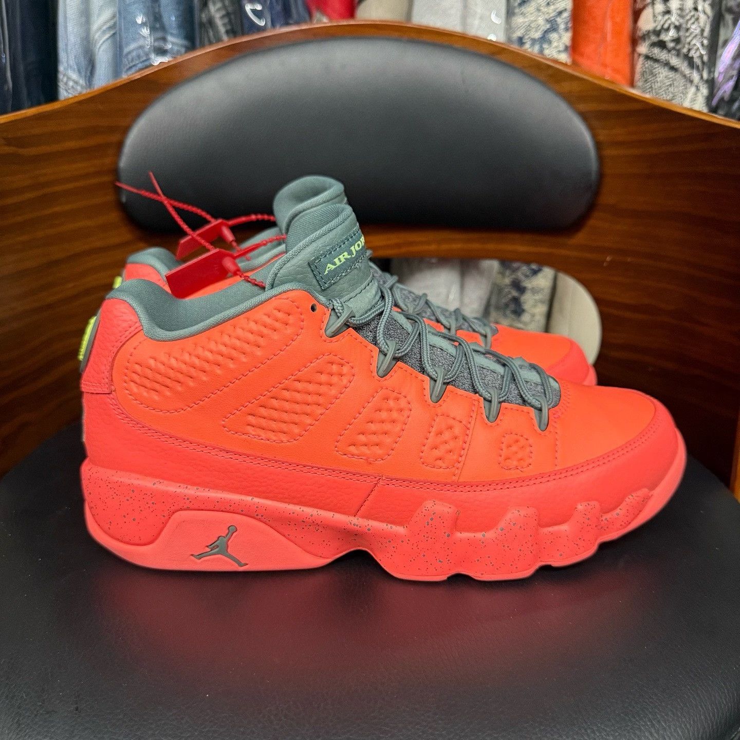 Nike Nike AJ9 Orange Lowtop Sneakers 40 Men Size US 7.5 / EU 40-41 - 4 Thumbnail
