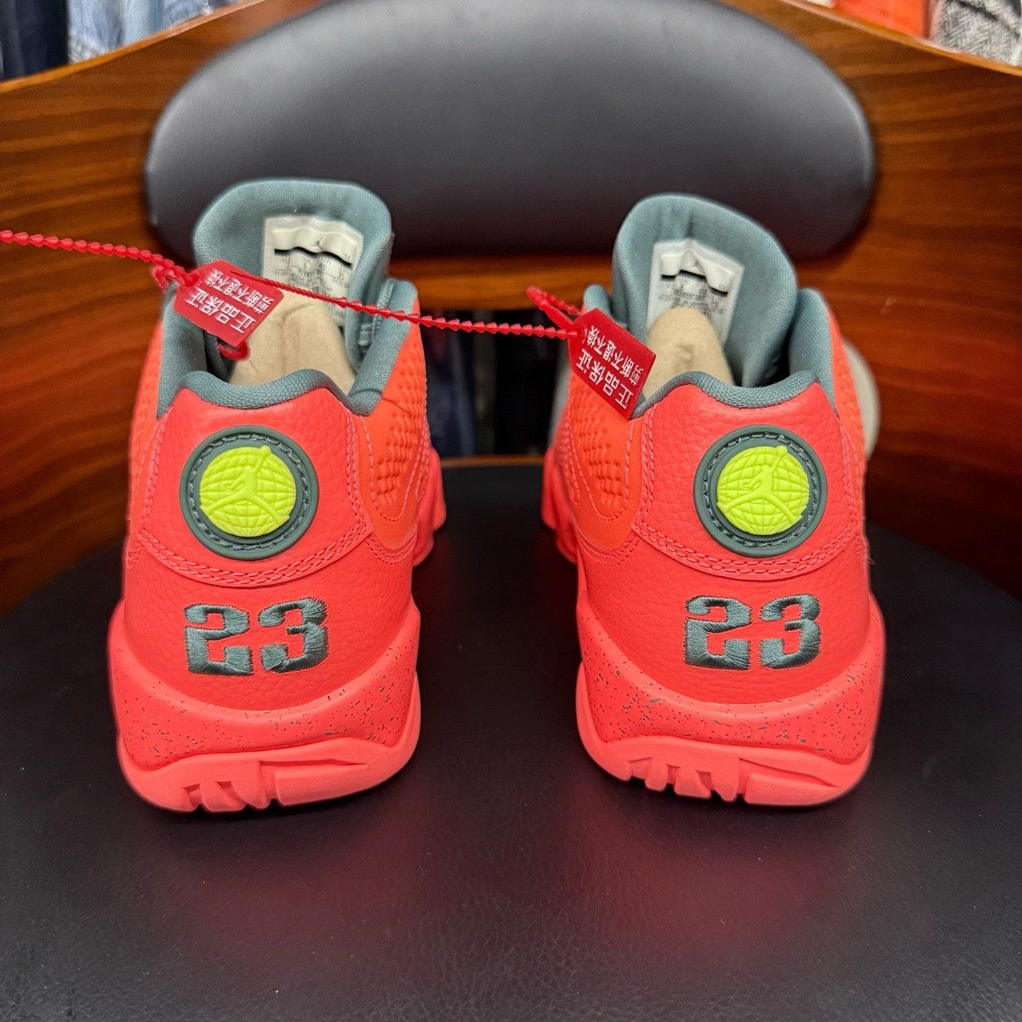 Nike Nike AJ9 Orange Lowtop Sneakers 40 Men Size US 7.5 / EU 40-41 - 3 Thumbnail