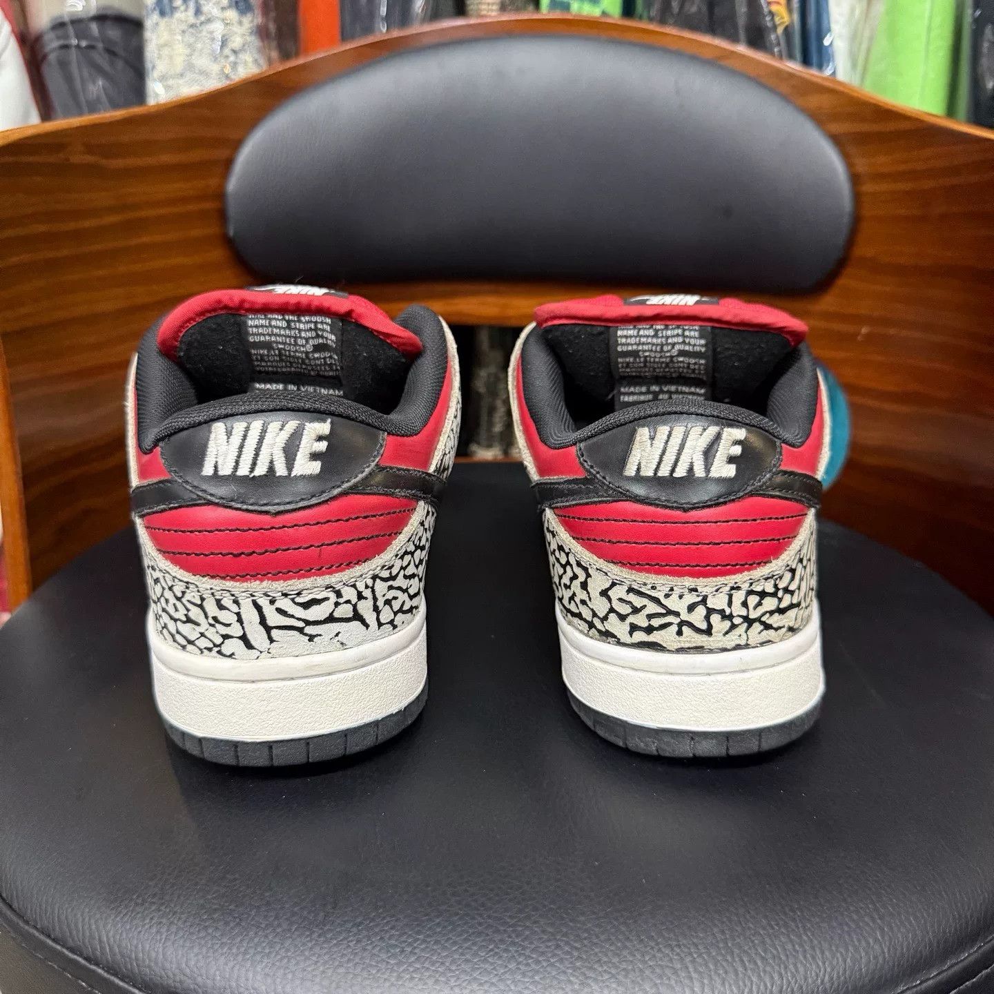 Nike Nike DUNK Collab Red Lowtop Sneakers 42 Men Size US 9 / EU 42 - 3 Thumbnail