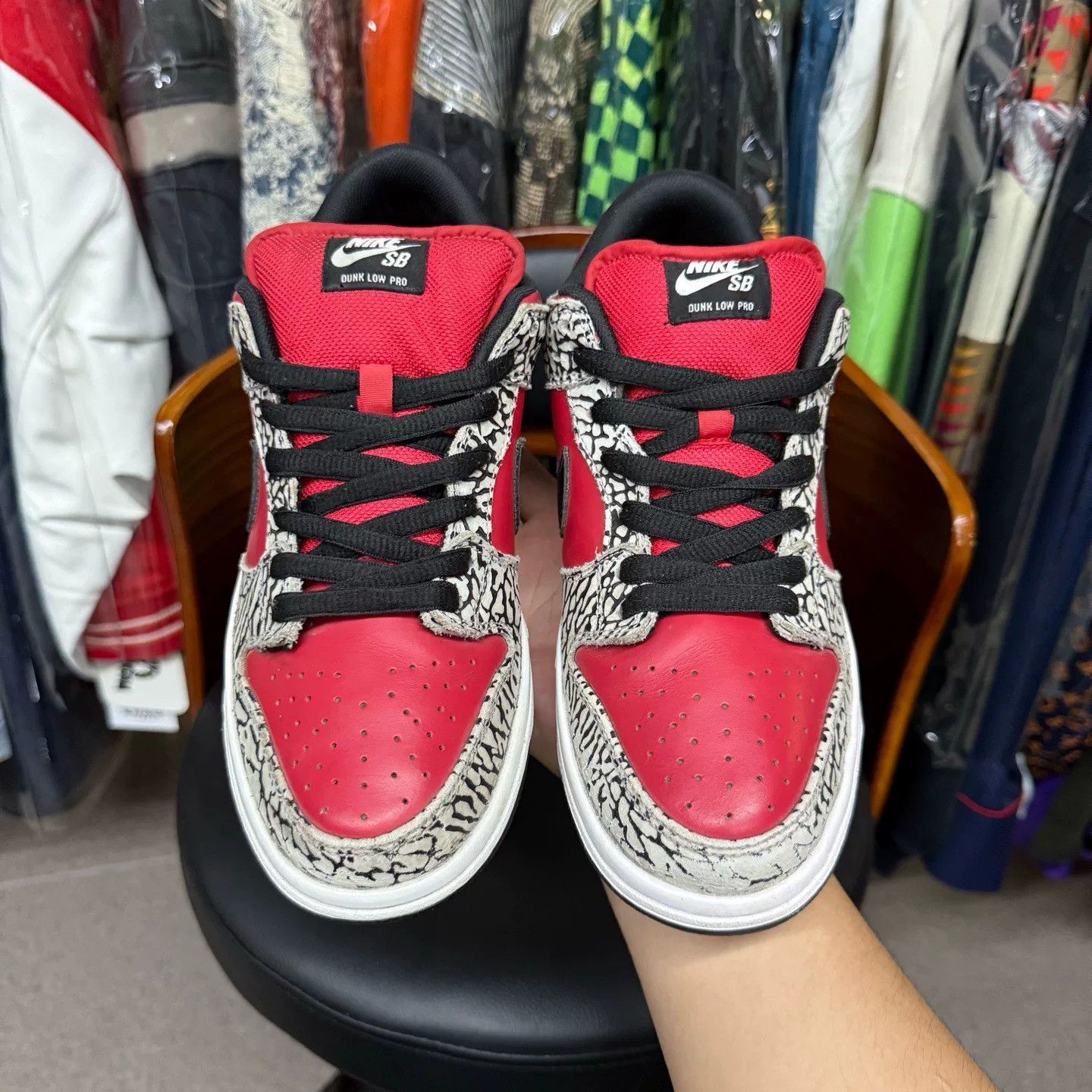 Nike Nike DUNK Collab Red Lowtop Sneakers 42 Men Size US 9 / EU 42 - 5 Thumbnail