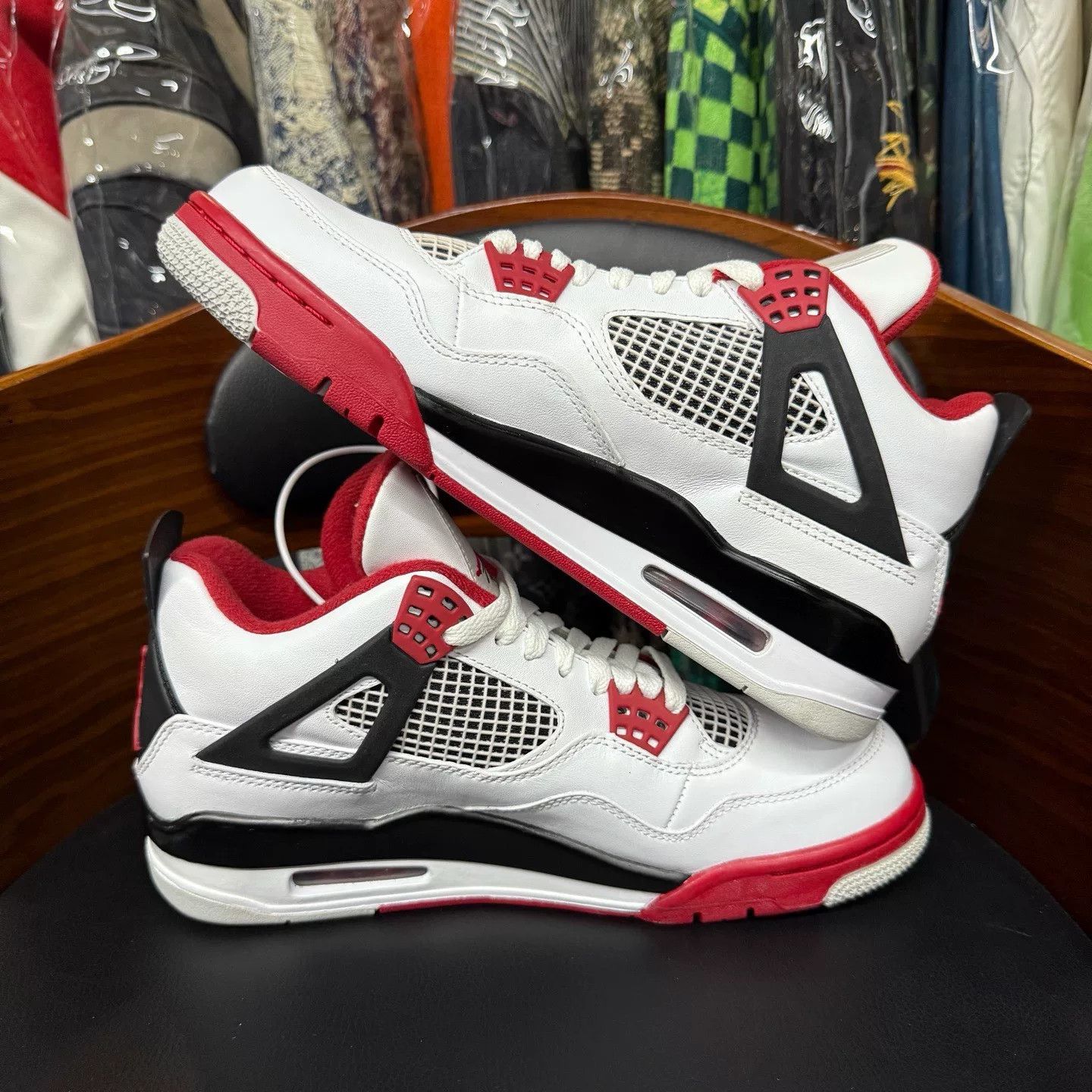 Nike Nike AJ4 Red Lowtop Sneakers 41 Men Size US 8.5 / EU 41-42 - 7 Thumbnail