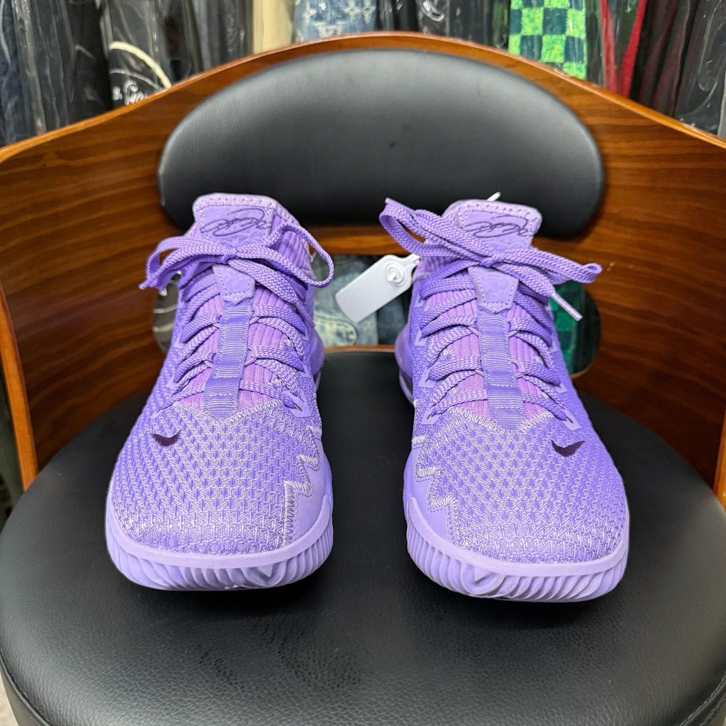 Nike Nike LEBRON16 Purple Lowtop Sneakers 41 Men Size US 8.5 / EU 41-42 - 2 Thumbnail