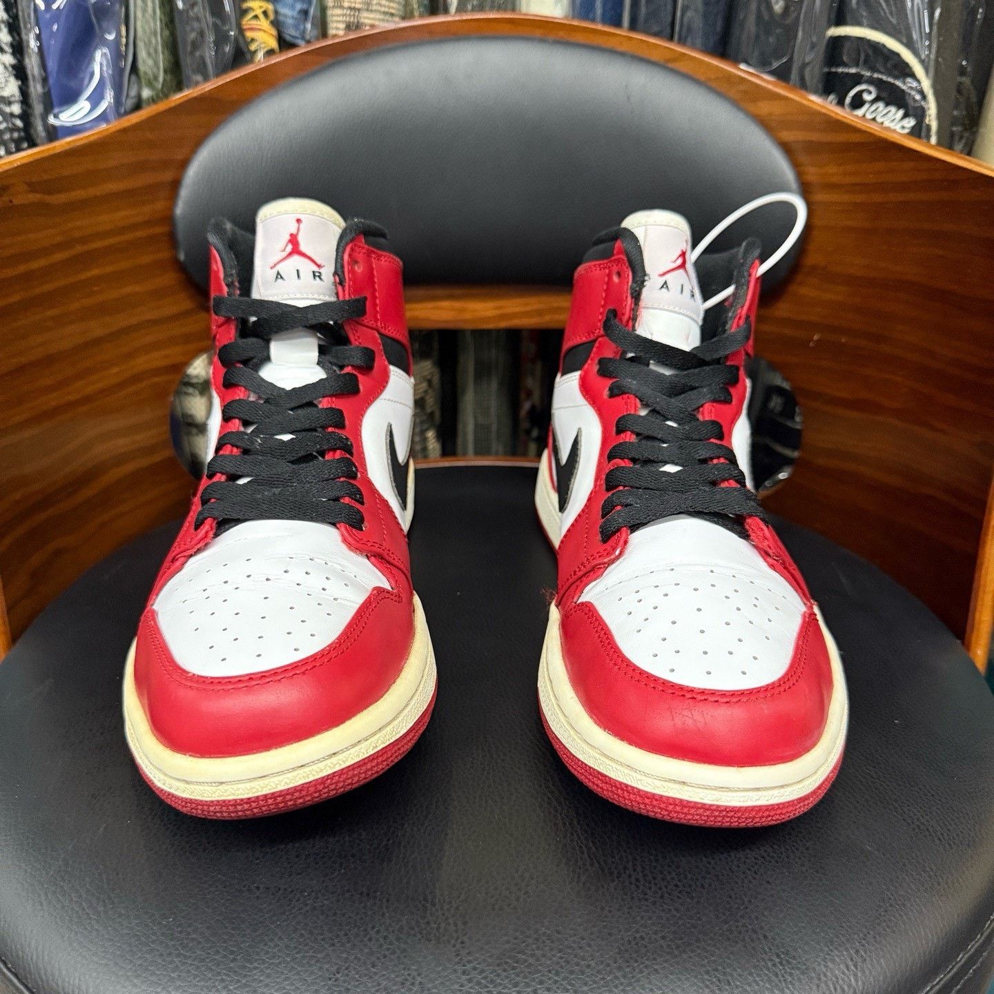 Nike Nike AJ1 Red Lowtop Sneakers 42 Men Size US 9 / EU 42 - 2 Thumbnail