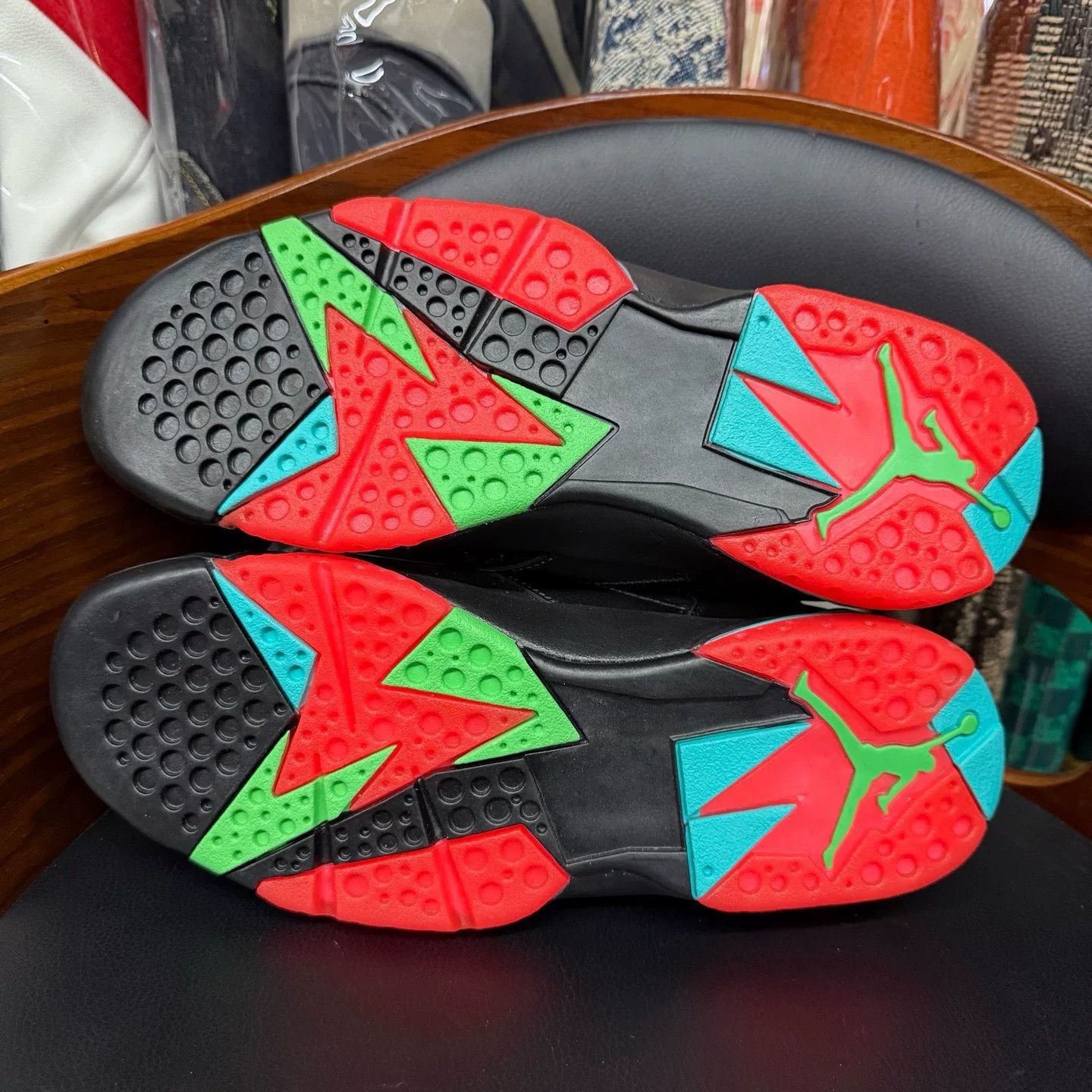 Nike Nike AJ7 Lowtop Sneakers 41 Men Size US 8.5 / EU 41-42 - 8 Thumbnail