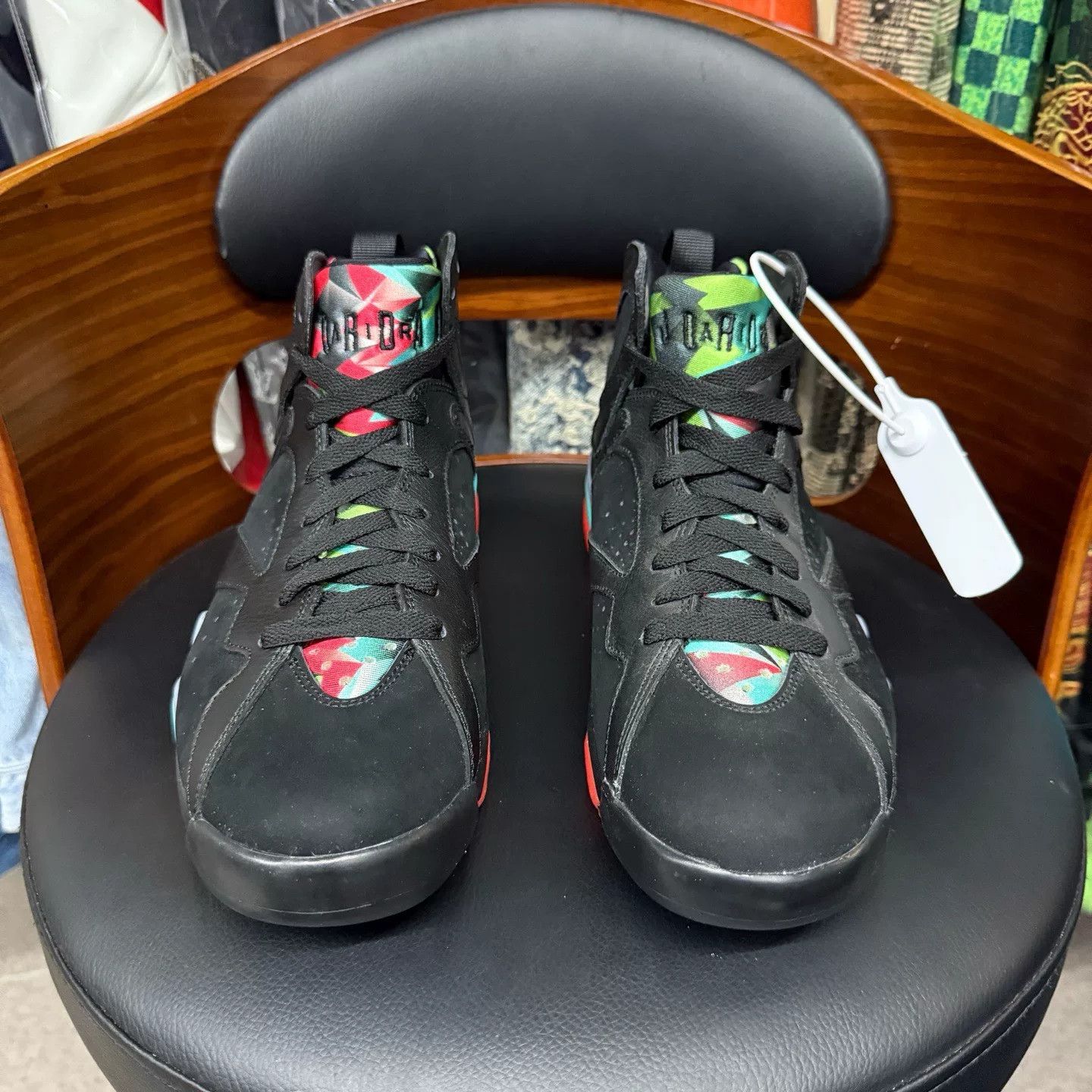 Nike Nike AJ7 Lowtop Sneakers 41 Men Size US 8.5 / EU 41-42 - 2 Thumbnail