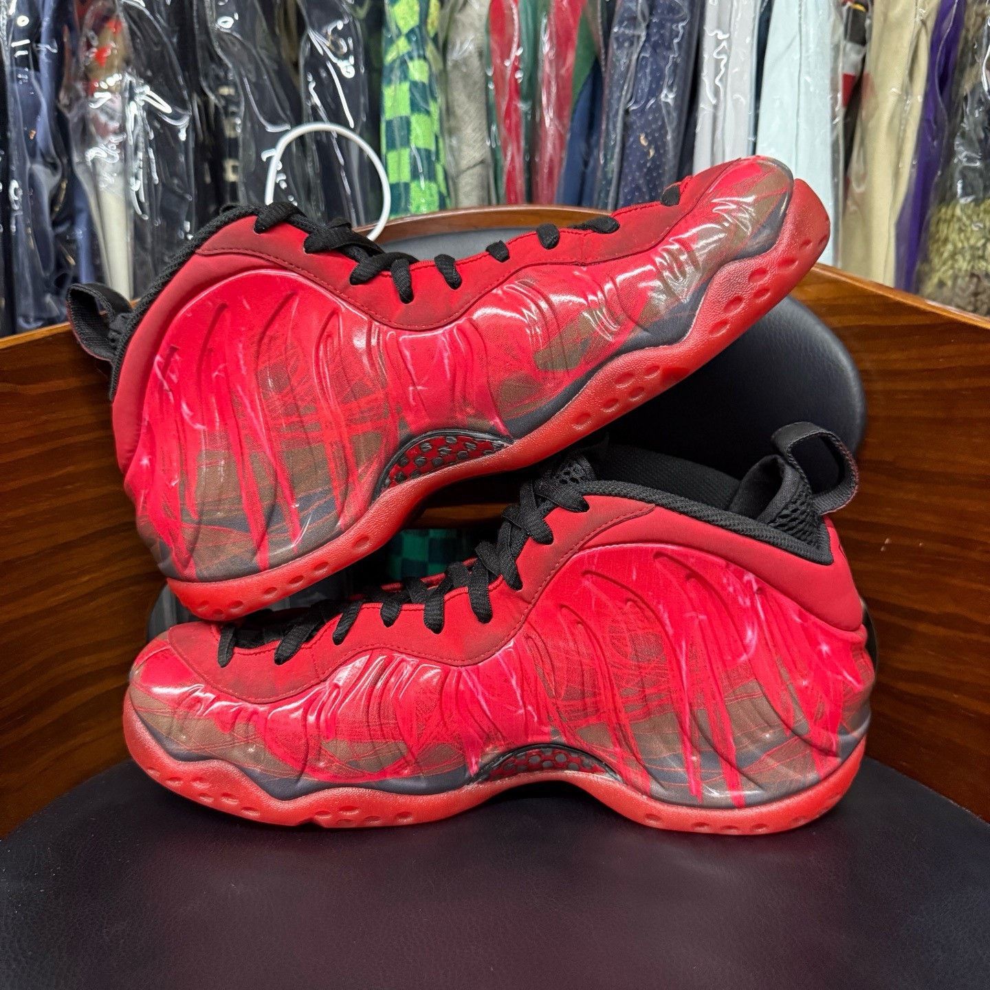 Nike Nike Red Lowtop Sneakers 42 Men Size US 9 / EU 42 - 7 Thumbnail