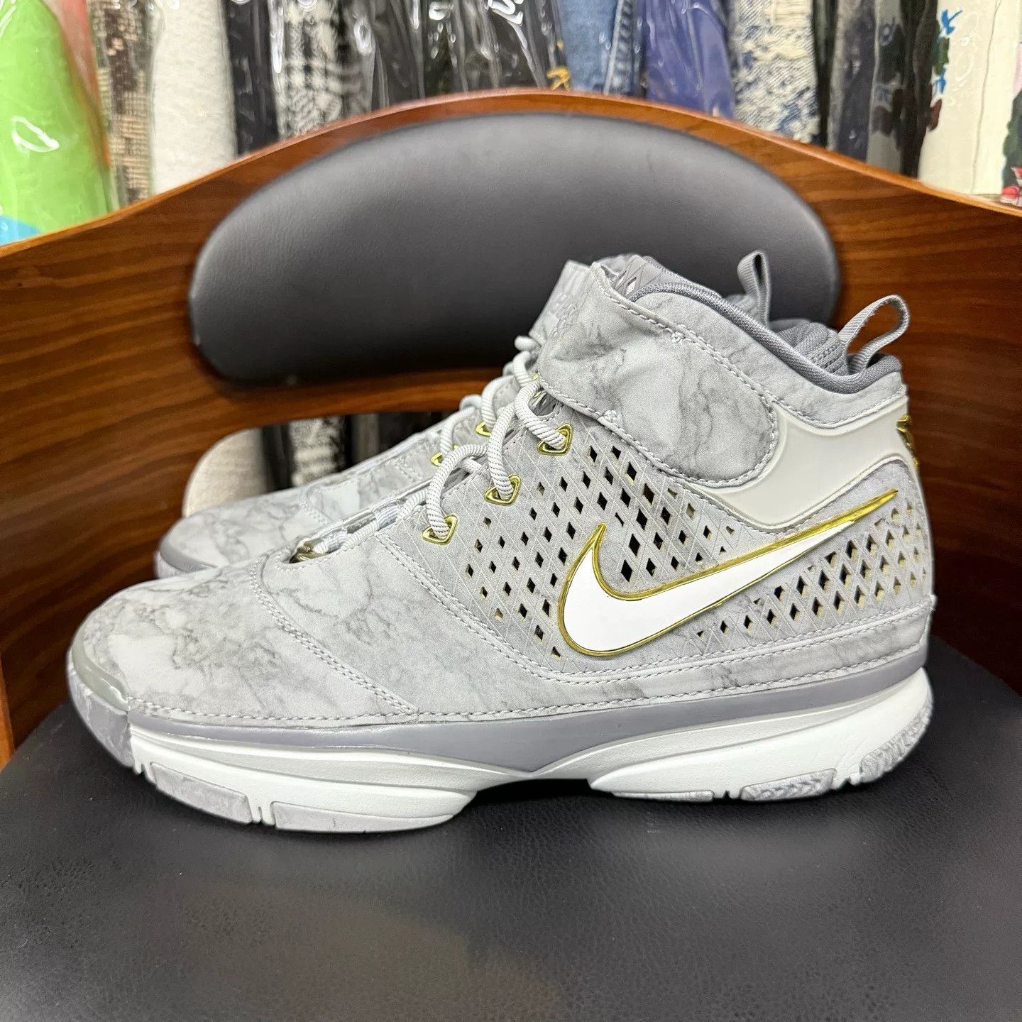 Nike Nike KOBE2 Gray Lowtop Sneakers 43 Men Size US 10 / EU 43 - 6 Thumbnail