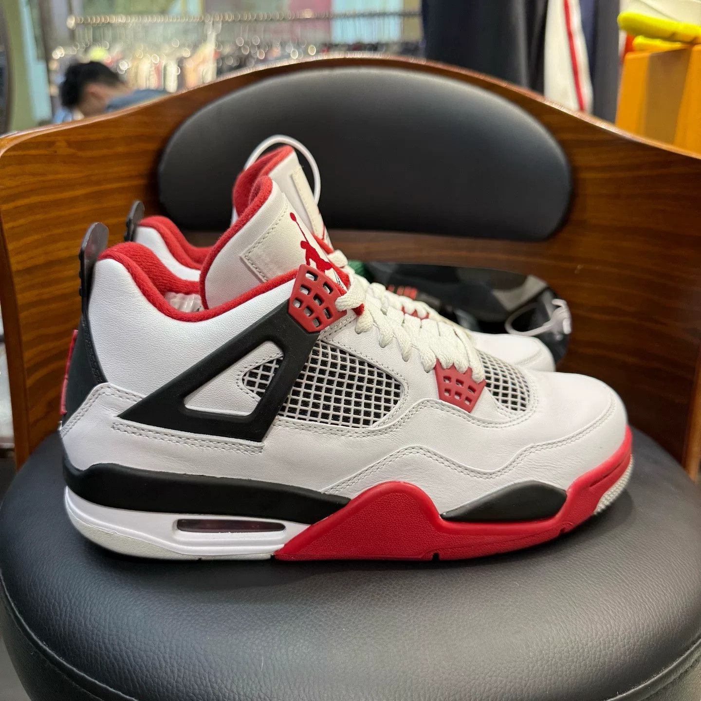 Nike Nike AJ4 Red Lowtop Sneakers 41 Men Size US 8.5 / EU 41-42 - 4 Thumbnail