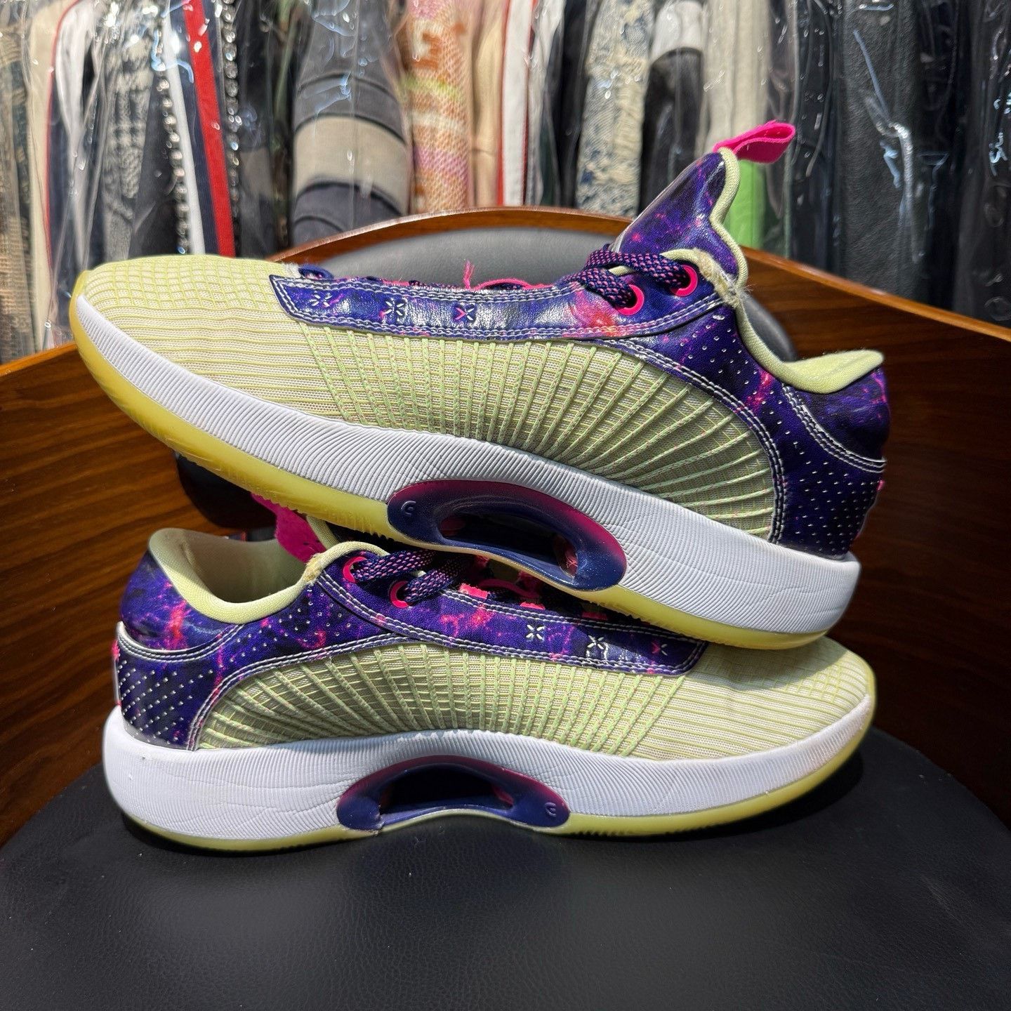 Nike Nike AJ35 Lowtop Sneakers 35 Men Size US 5 / EU 37 - 7 Thumbnail