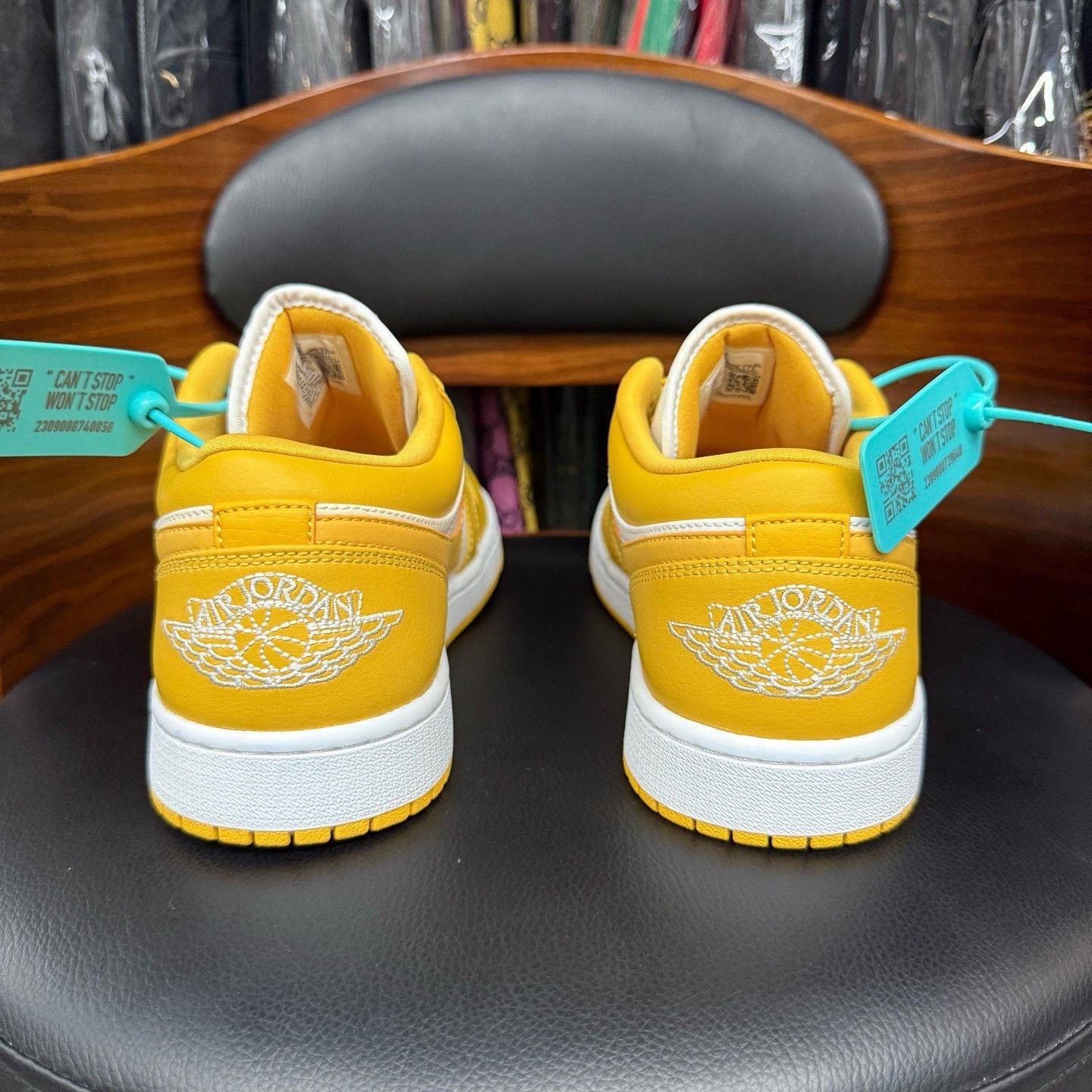 Nike Nike AJ1 Yellow Lowtop Sneakers 43 Men Size US 10 / EU 43 - 3 Thumbnail