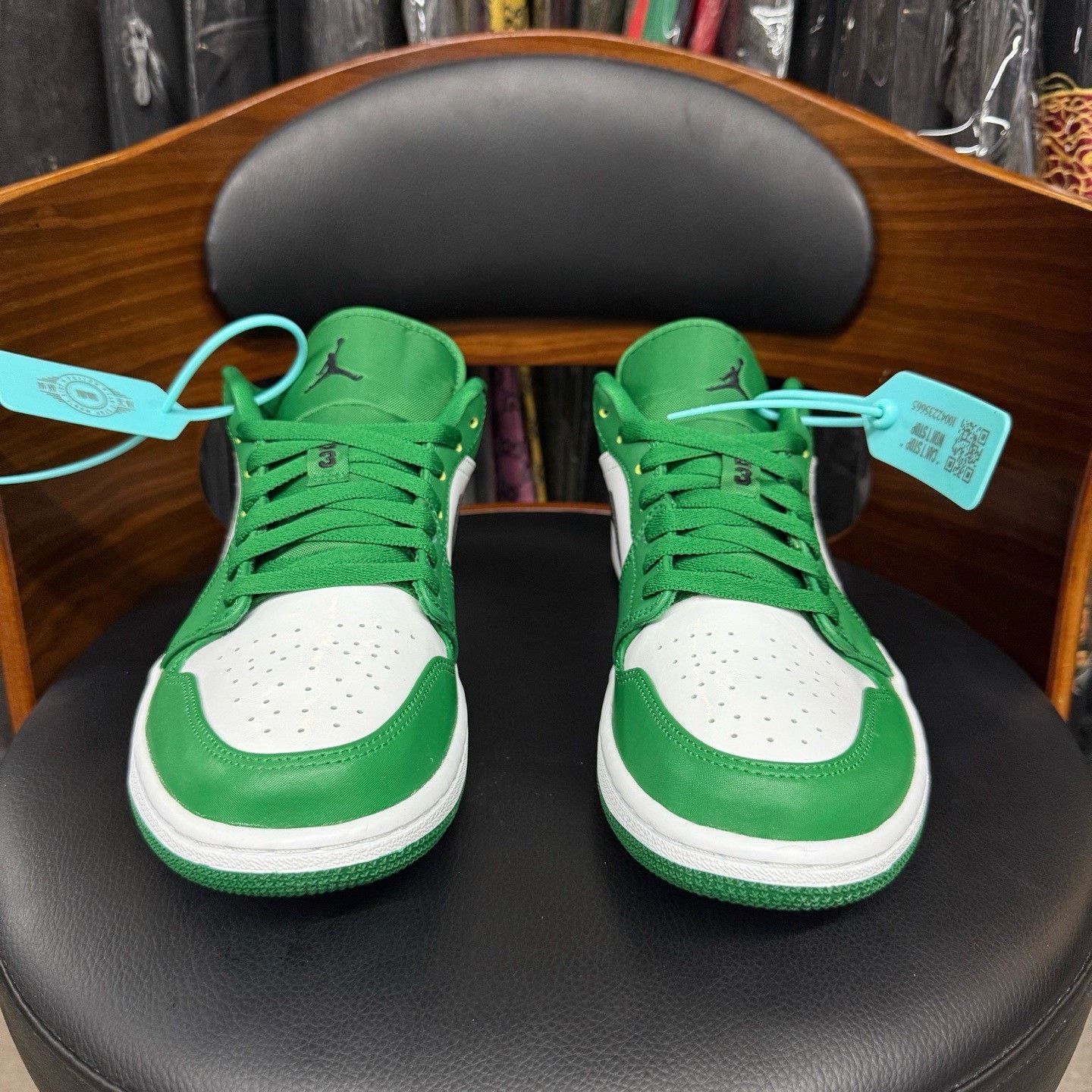 Nike Nike AJ1 Green Lowtop Sneakers 42 Men Size US 9 / EU 42 - 2 Thumbnail