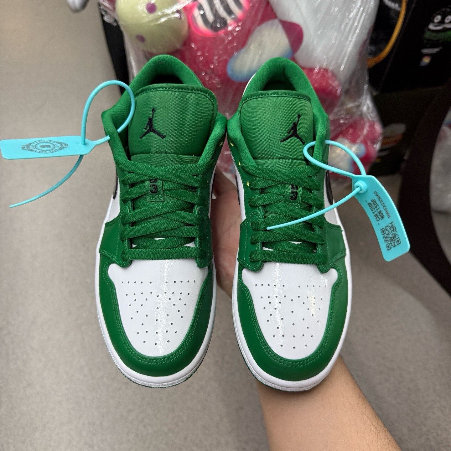 Nike Nike AJ1 Green Lowtop Sneakers 42 Men Size US 9 / EU 42 - 5 Thumbnail
