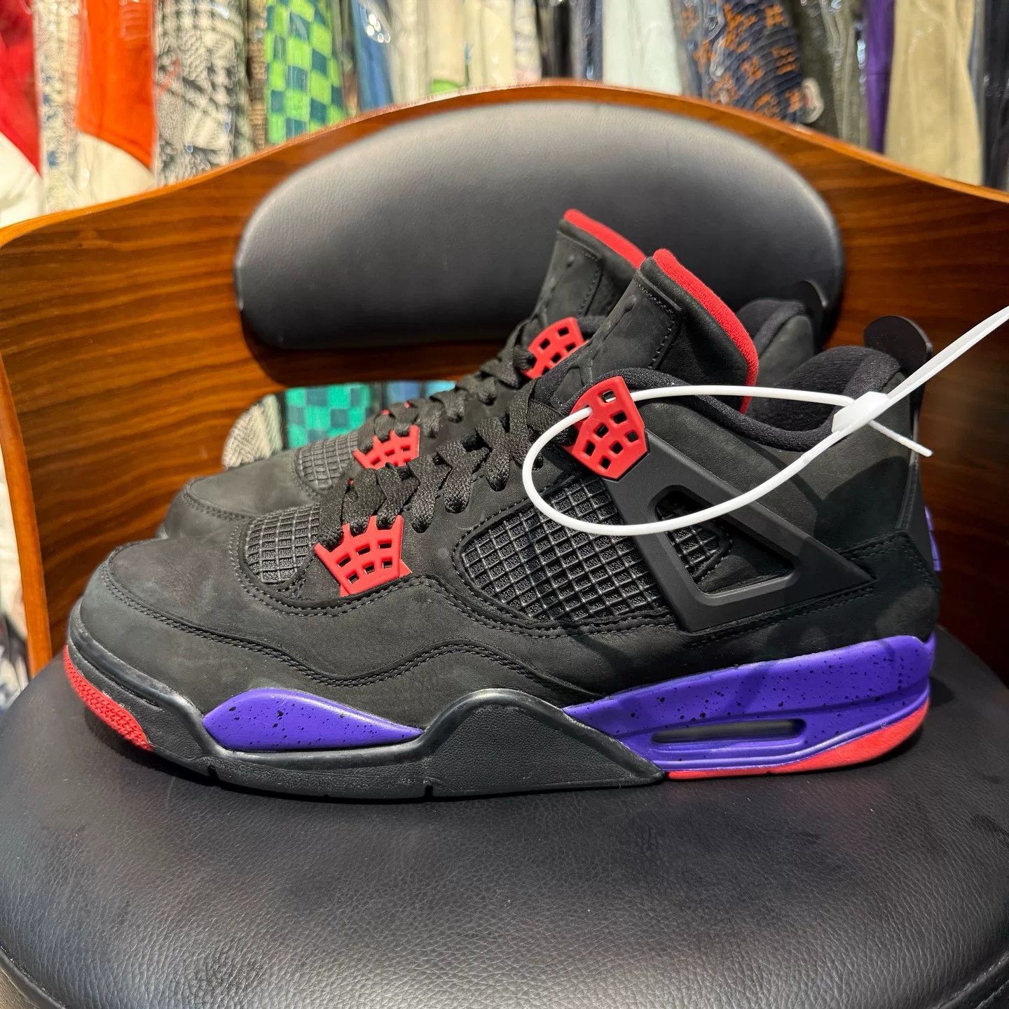 Nike Nike AJ4 Lowtop Sneakers 44.5 Men Size US 11 / EU 44 - 6 Thumbnail