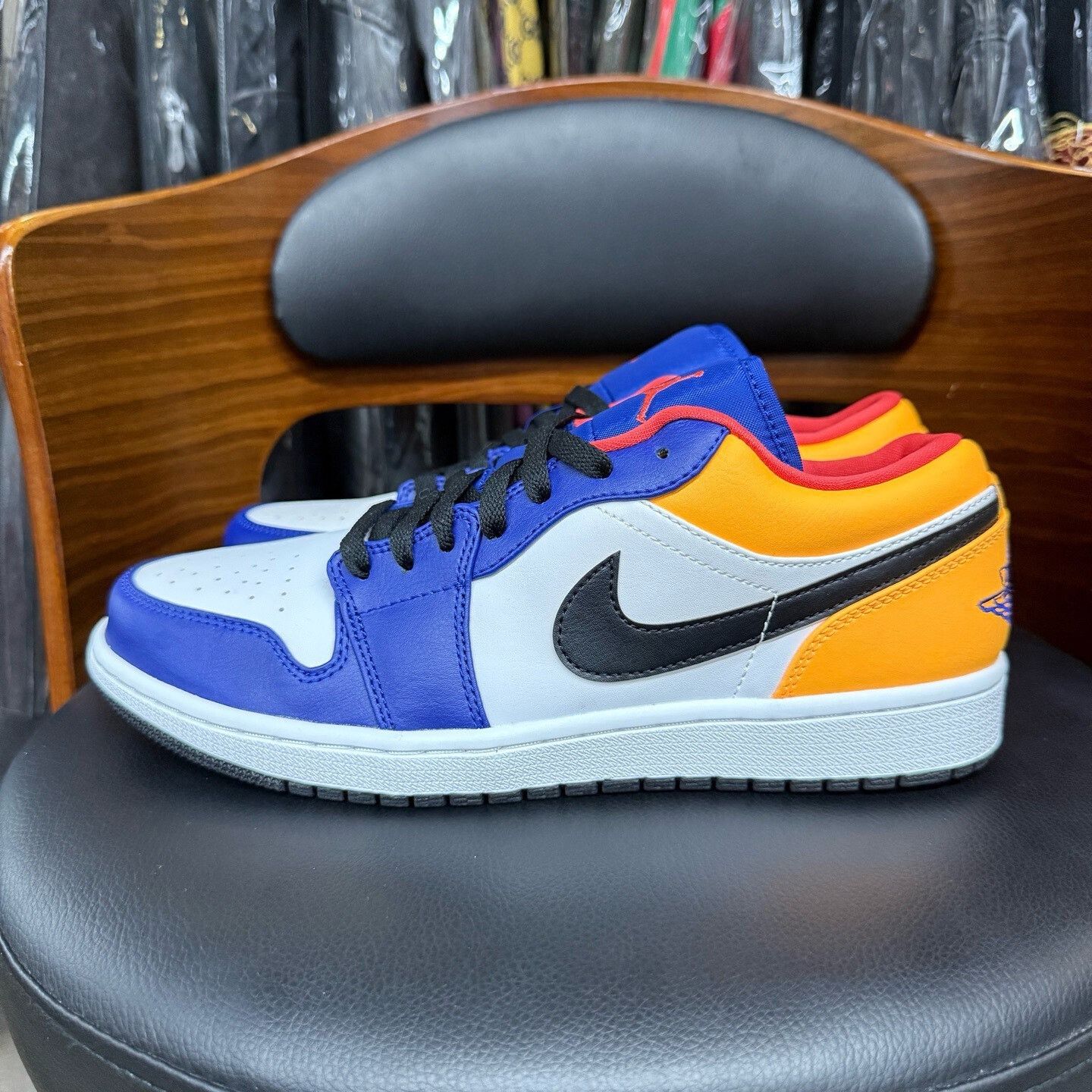 Nike Nike AJ1 Blue Lowtop Sneakers 42 Men Size US 9 / EU 42 - 6 Thumbnail