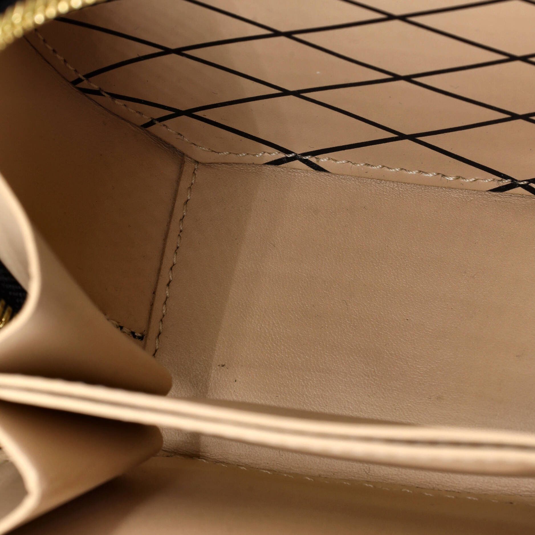 Louis Vuitton Mini Boite Chapeau Bag Size ONE SIZE - 5 Thumbnail