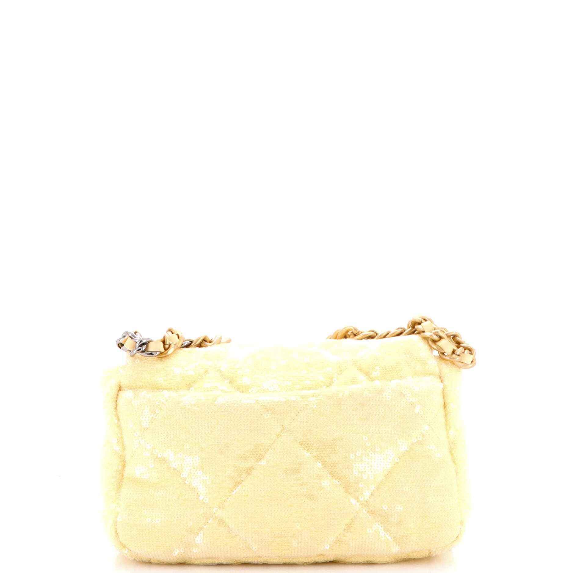 Chanel 19 Flap Bag Size ONE SIZE - 3 Thumbnail