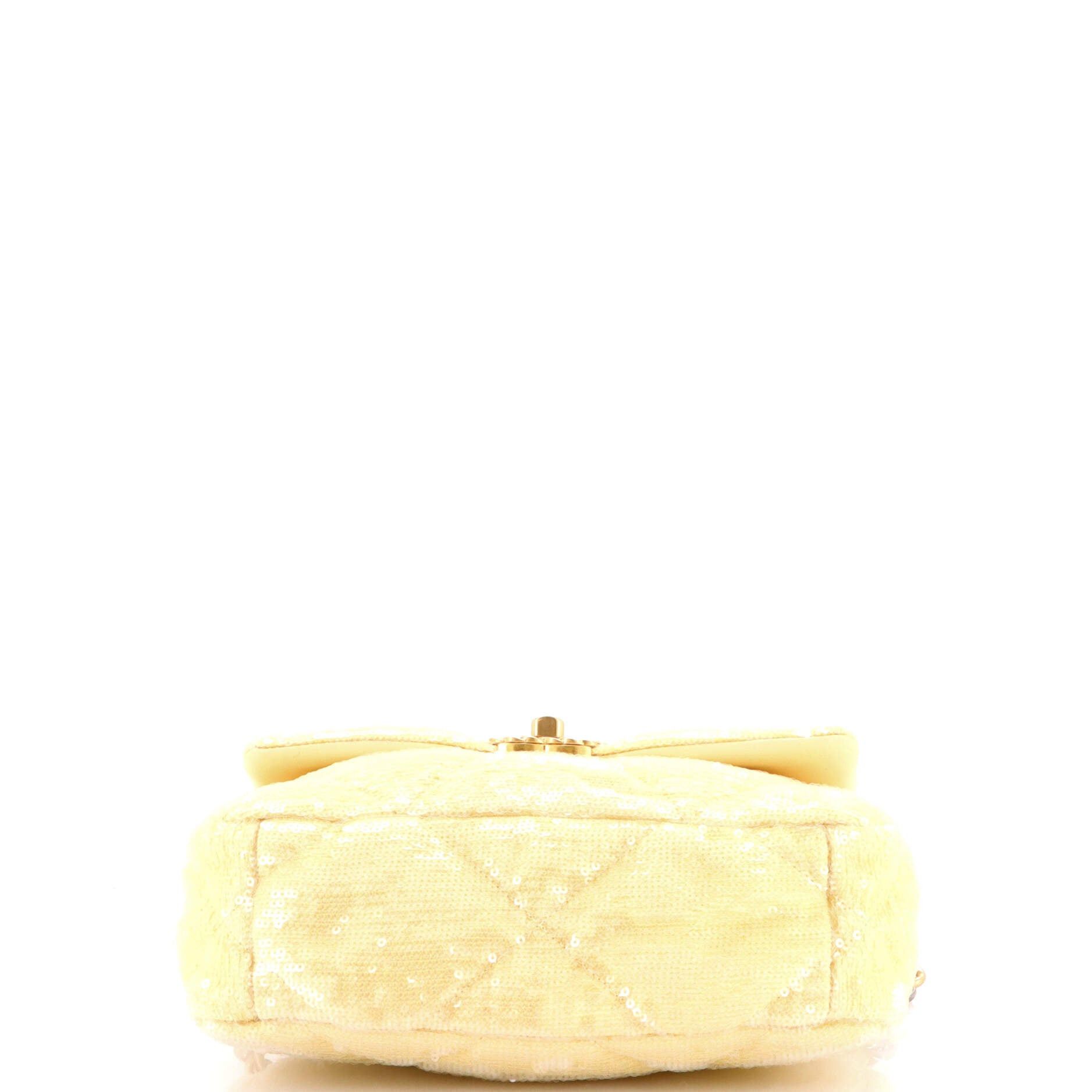 Chanel 19 Flap Bag Size ONE SIZE - 4 Thumbnail