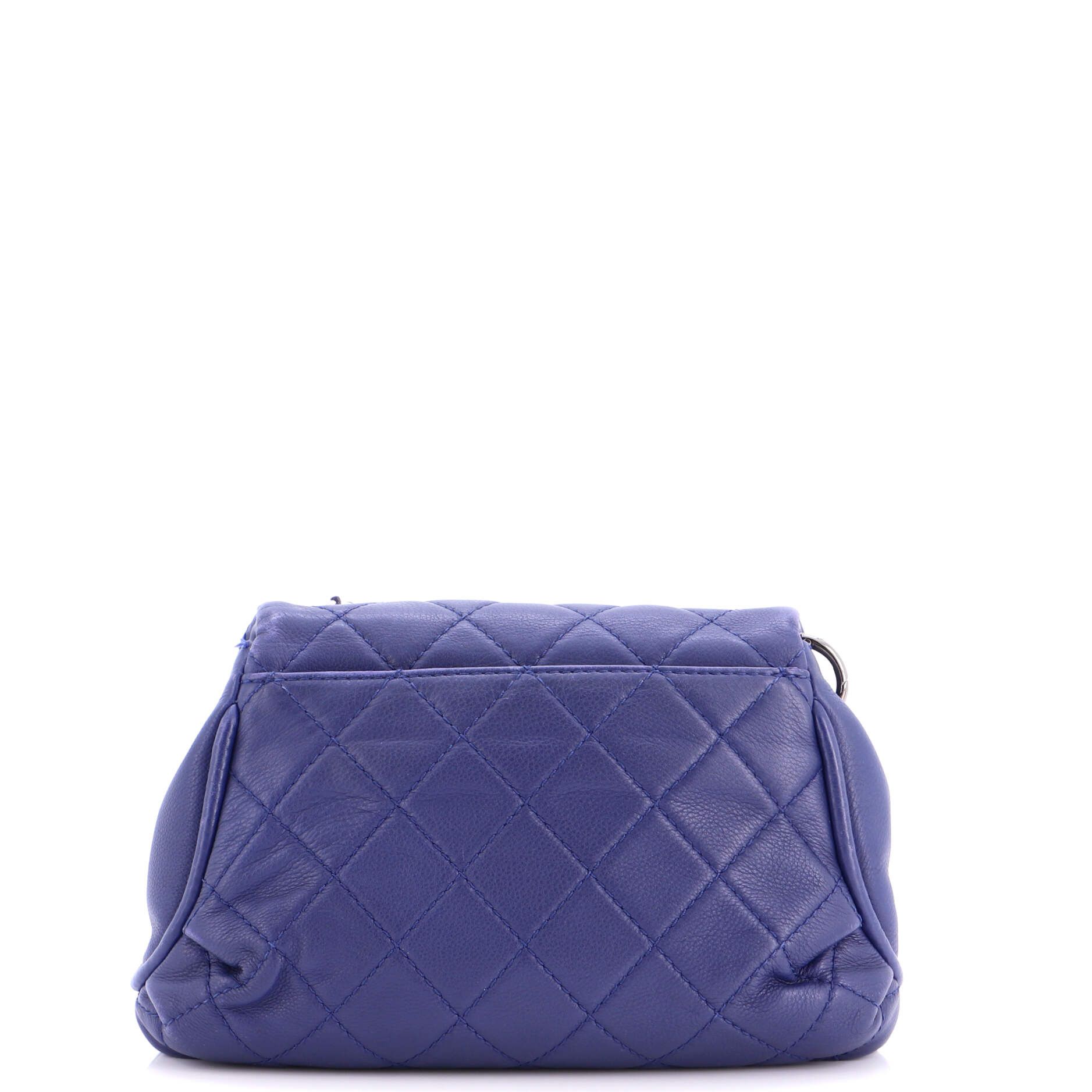 Chanel CC Curvy Flap Bag Size ONE SIZE - 3 Thumbnail