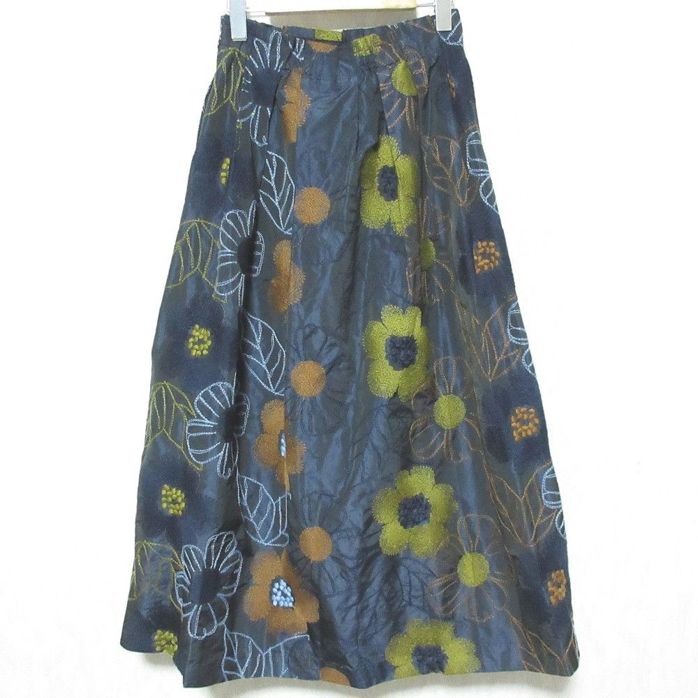 Other Other CABaN Floral Embroidery Taffeta Skirt Textile Skirts 39-05-44-05004 DUTY FREE for USA Size ONE SIZE - 2 Thumbnail