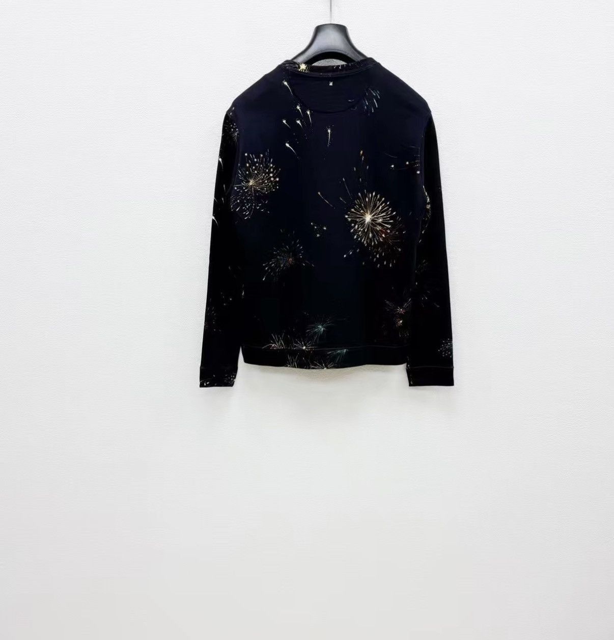Valentino Black Firework Print Long Sleeve Sweatshirt Size US S / EU 44-46 / 1 - 3 Thumbnail