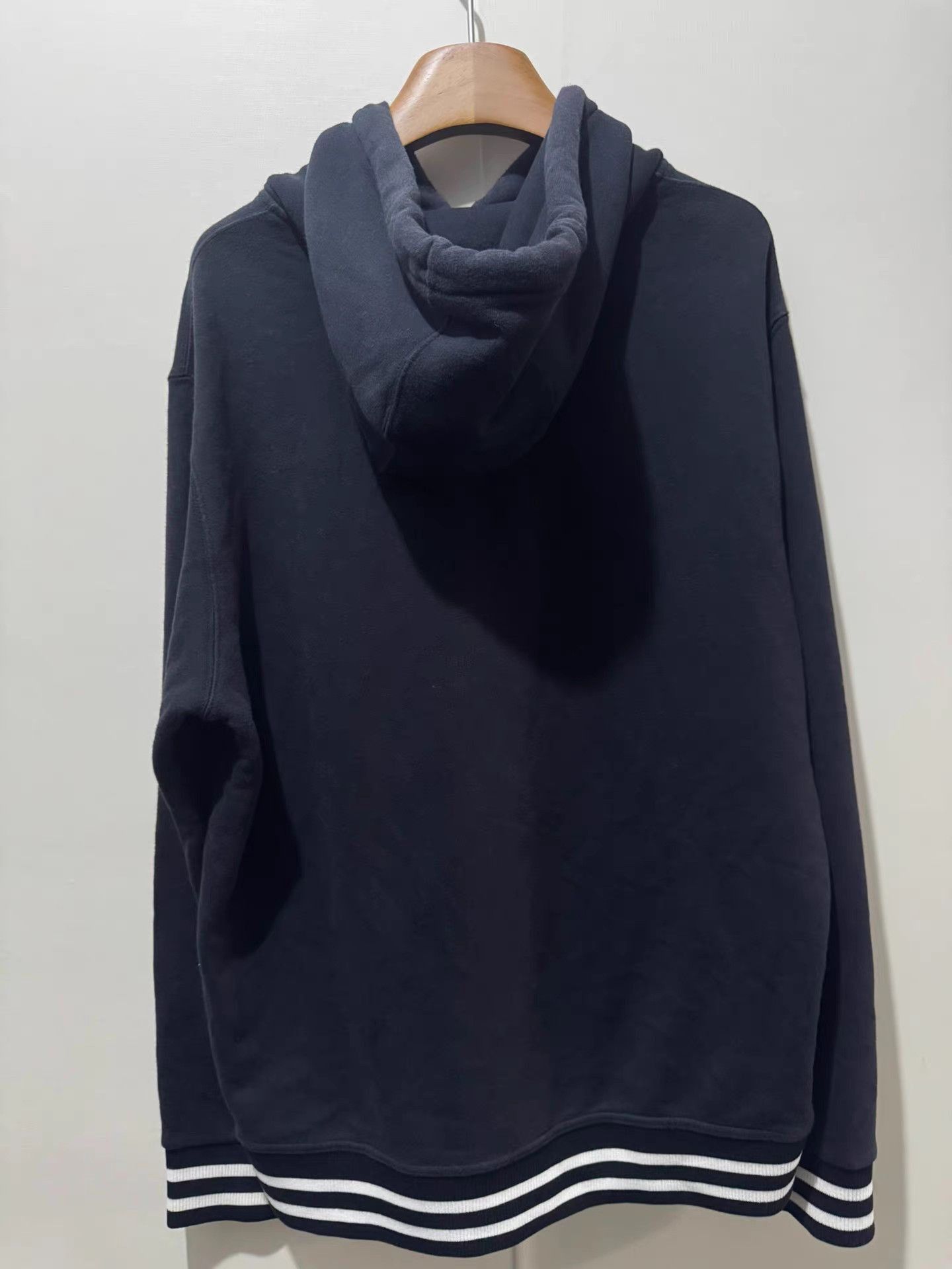 Burberry Black Hoodie with Circular Logo and Striped Hem Size US M / EU 48-50 / 2 - 2 Thumbnail