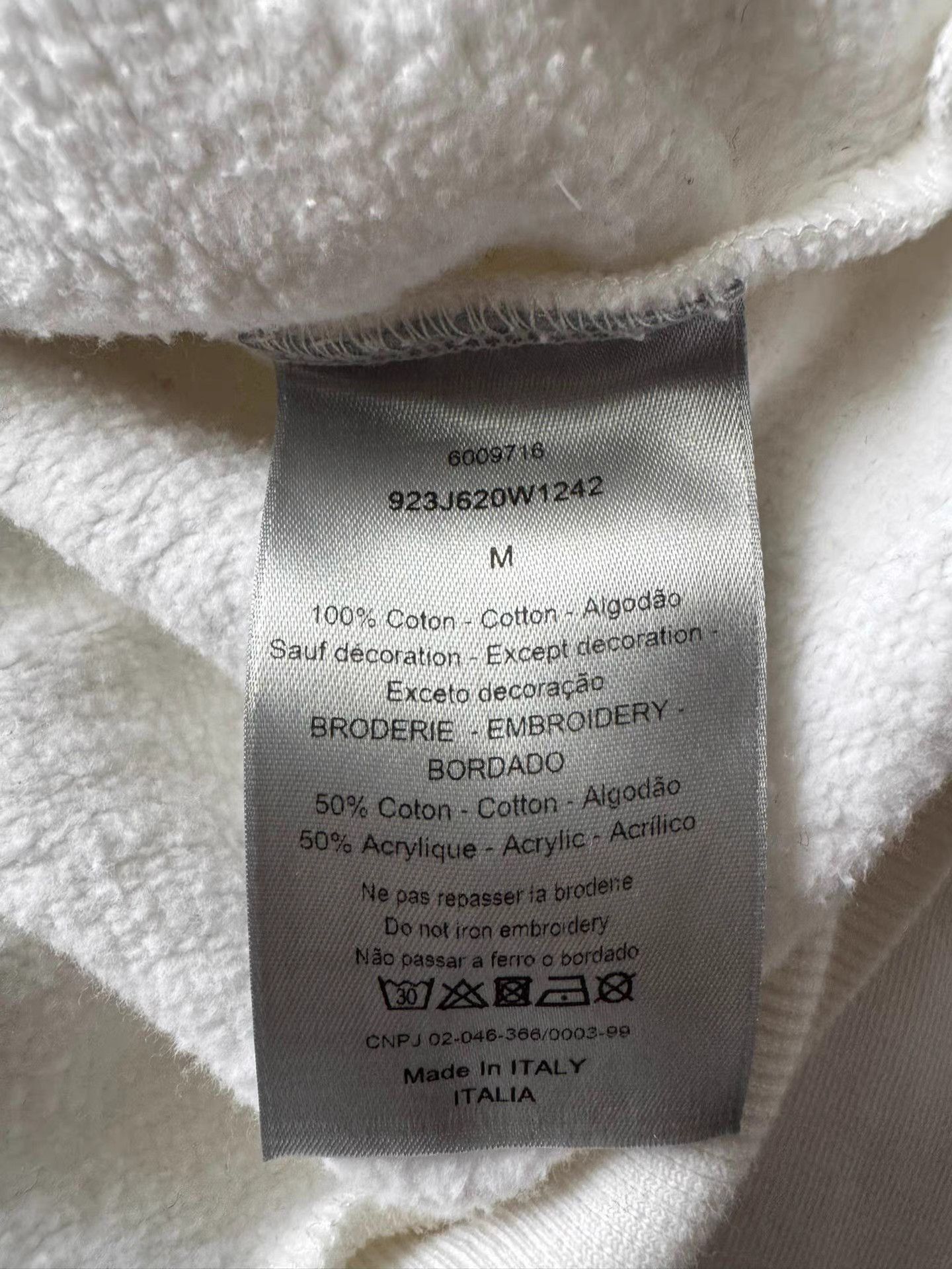 Dior White Long Sleeve Sweatshirt with Embroidered Design Size US M / EU 48-50 / 2 - 5 Thumbnail
