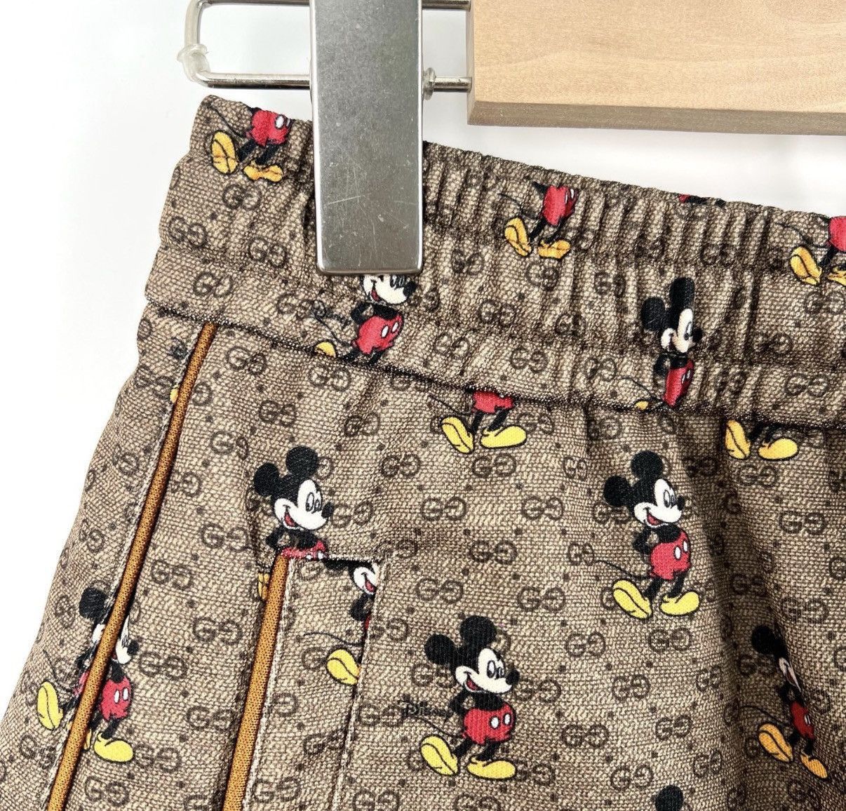 Gucci Beige Mickey Mouse Print Drawstring Shorts Size 30 Size US 30 / EU 46 - 3 Thumbnail